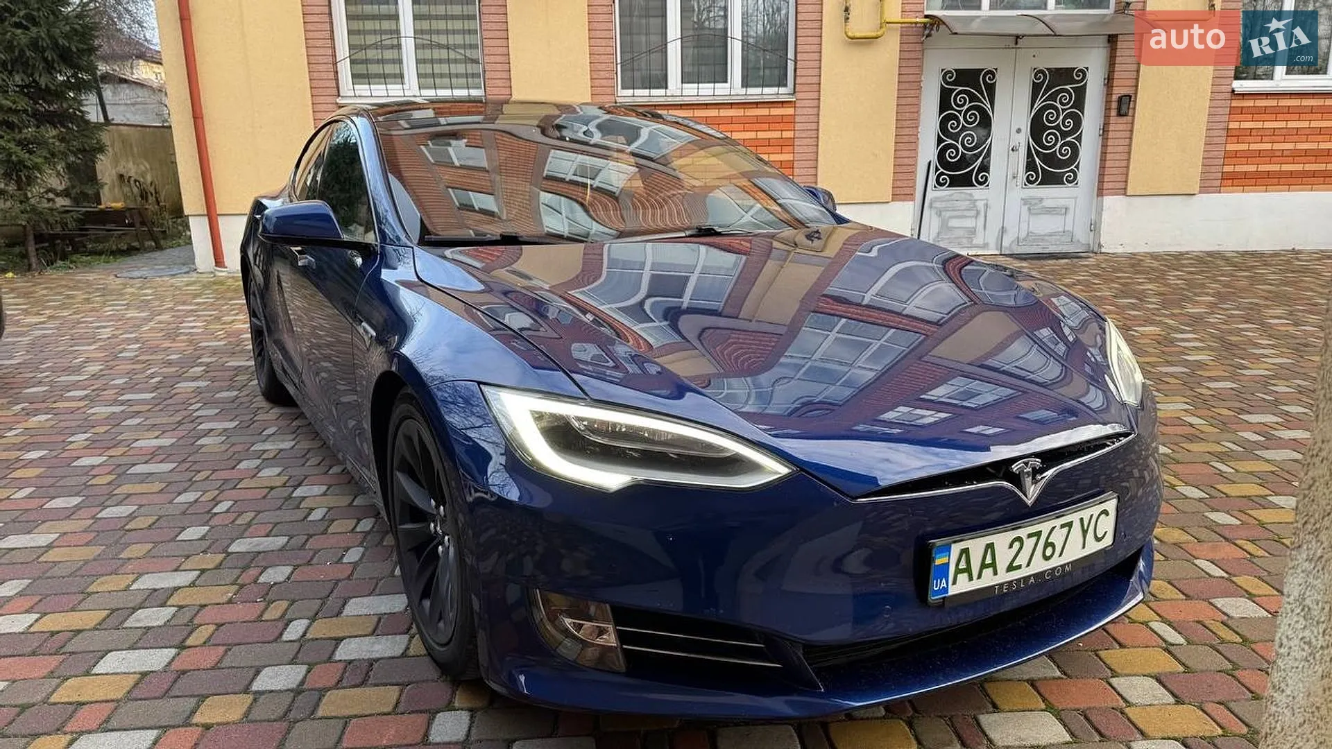 Tesla Model S, 2016