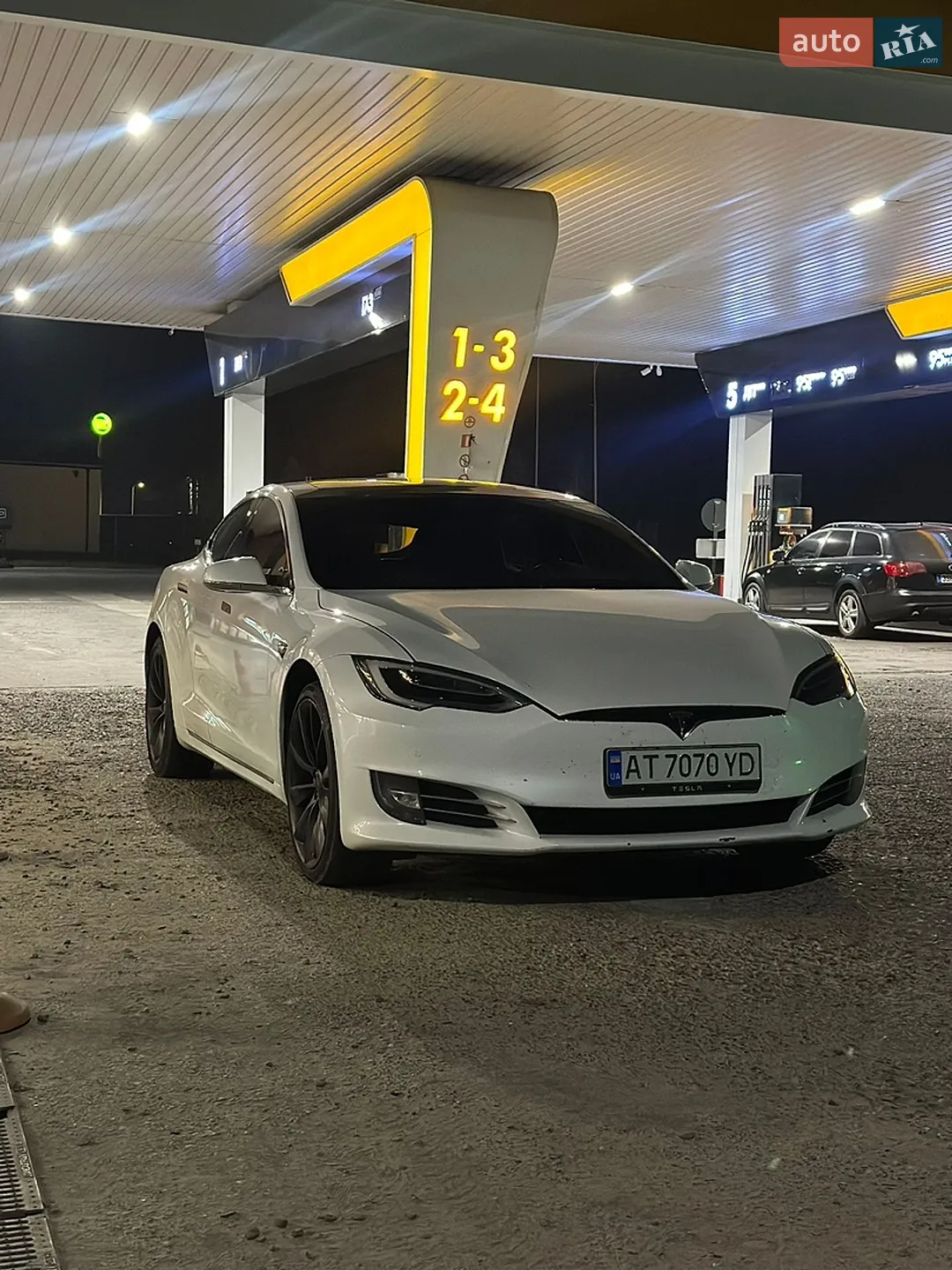 Tesla Model S, 2016