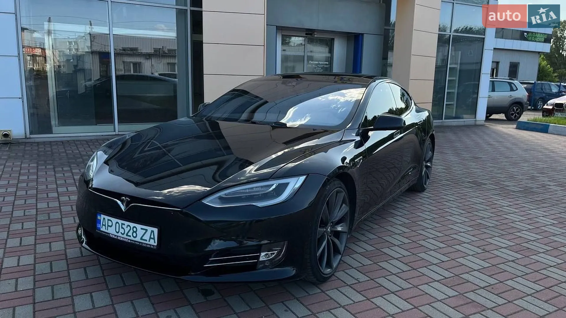 Tesla Model S, 2016