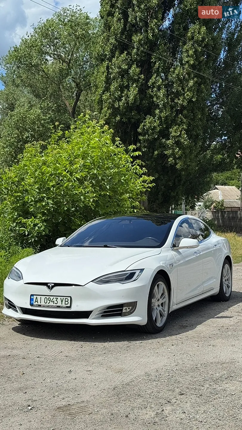 Tesla Model S, 2020