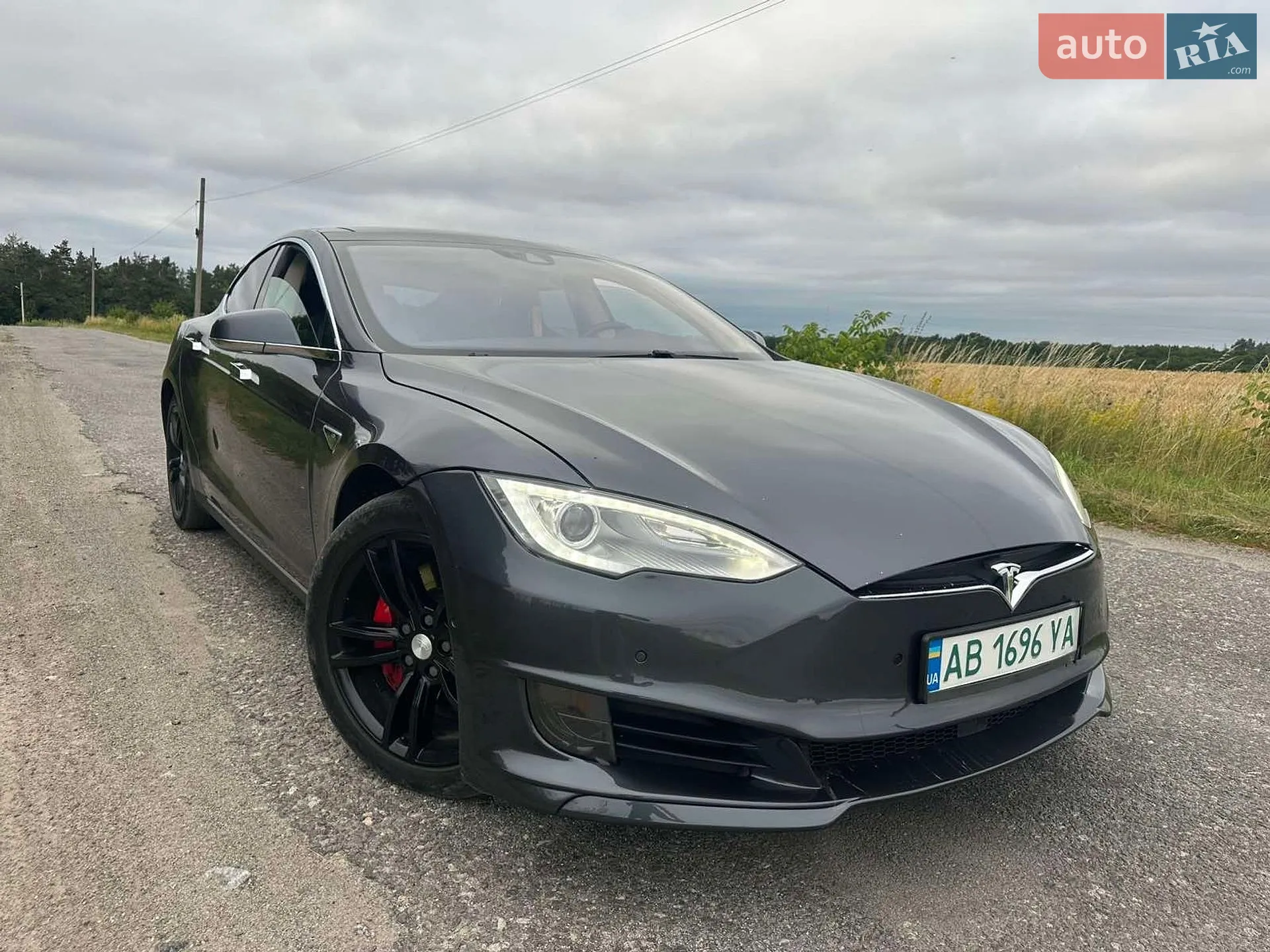 Tesla Model S, 2015