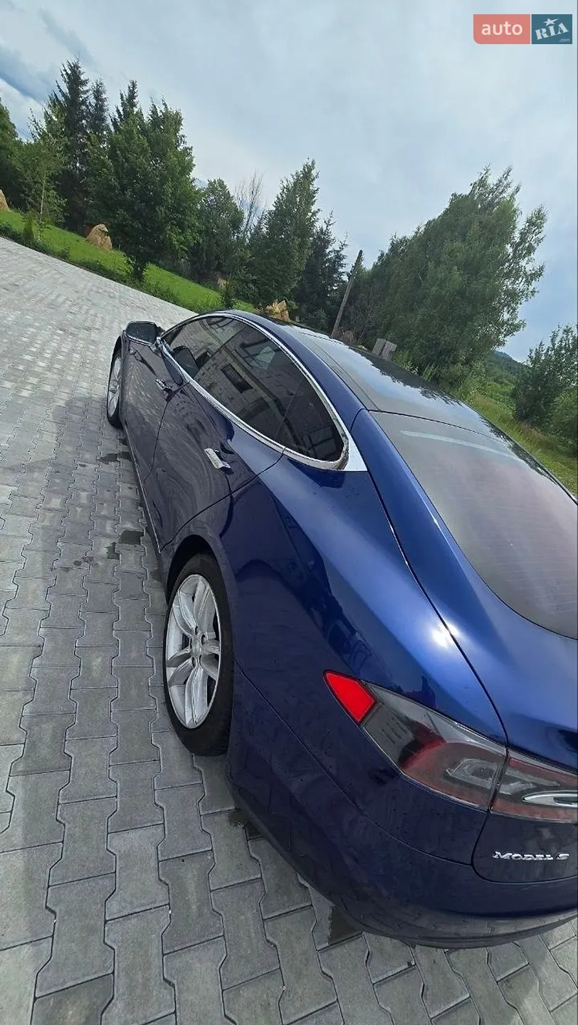 Tesla Model S, 2016