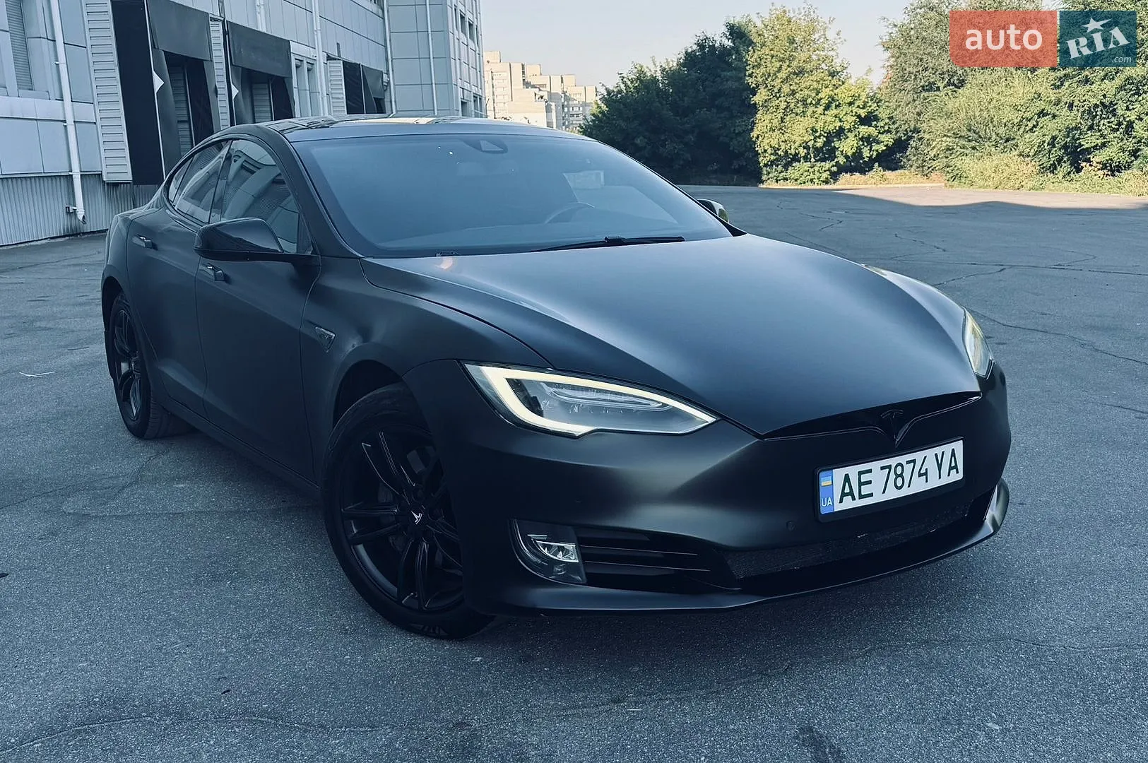 Tesla Model S, 2015