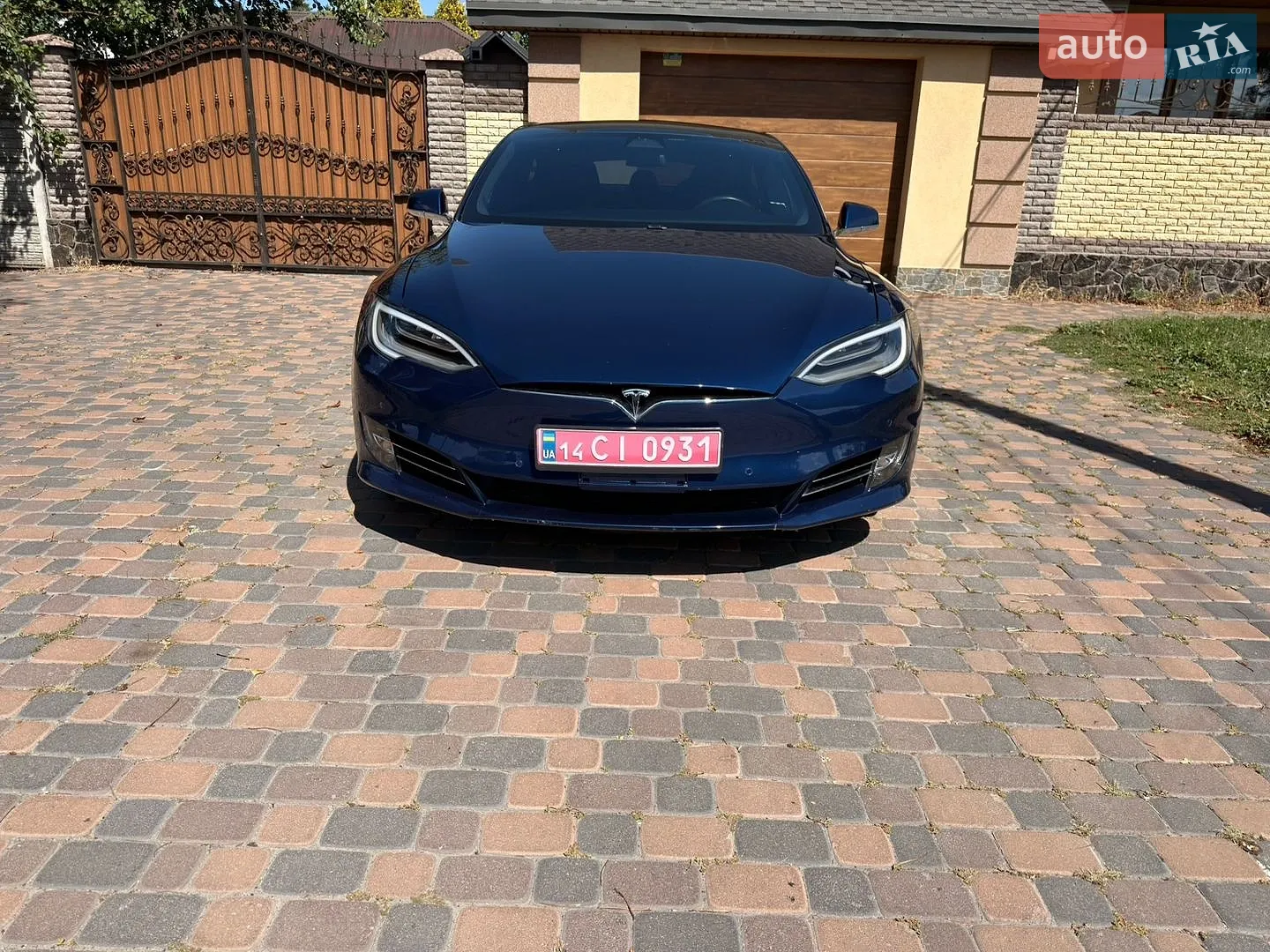 Tesla Model S, 2021