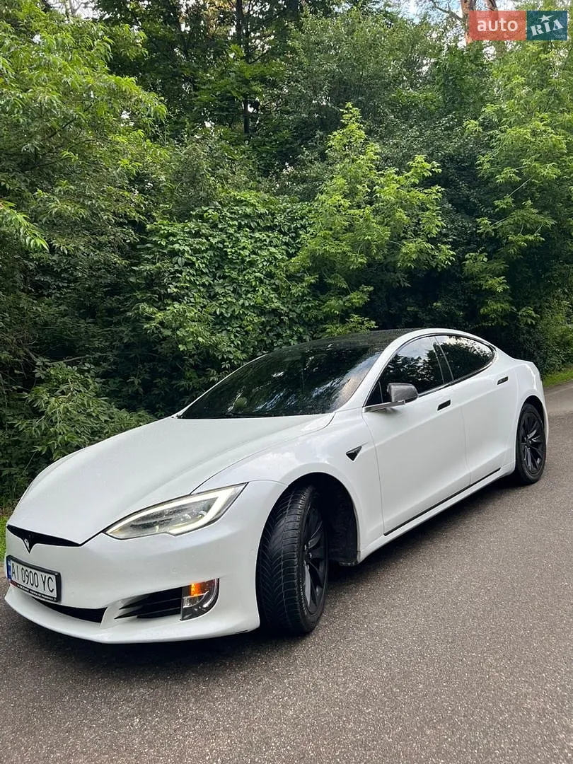 Tesla Model S, 2016