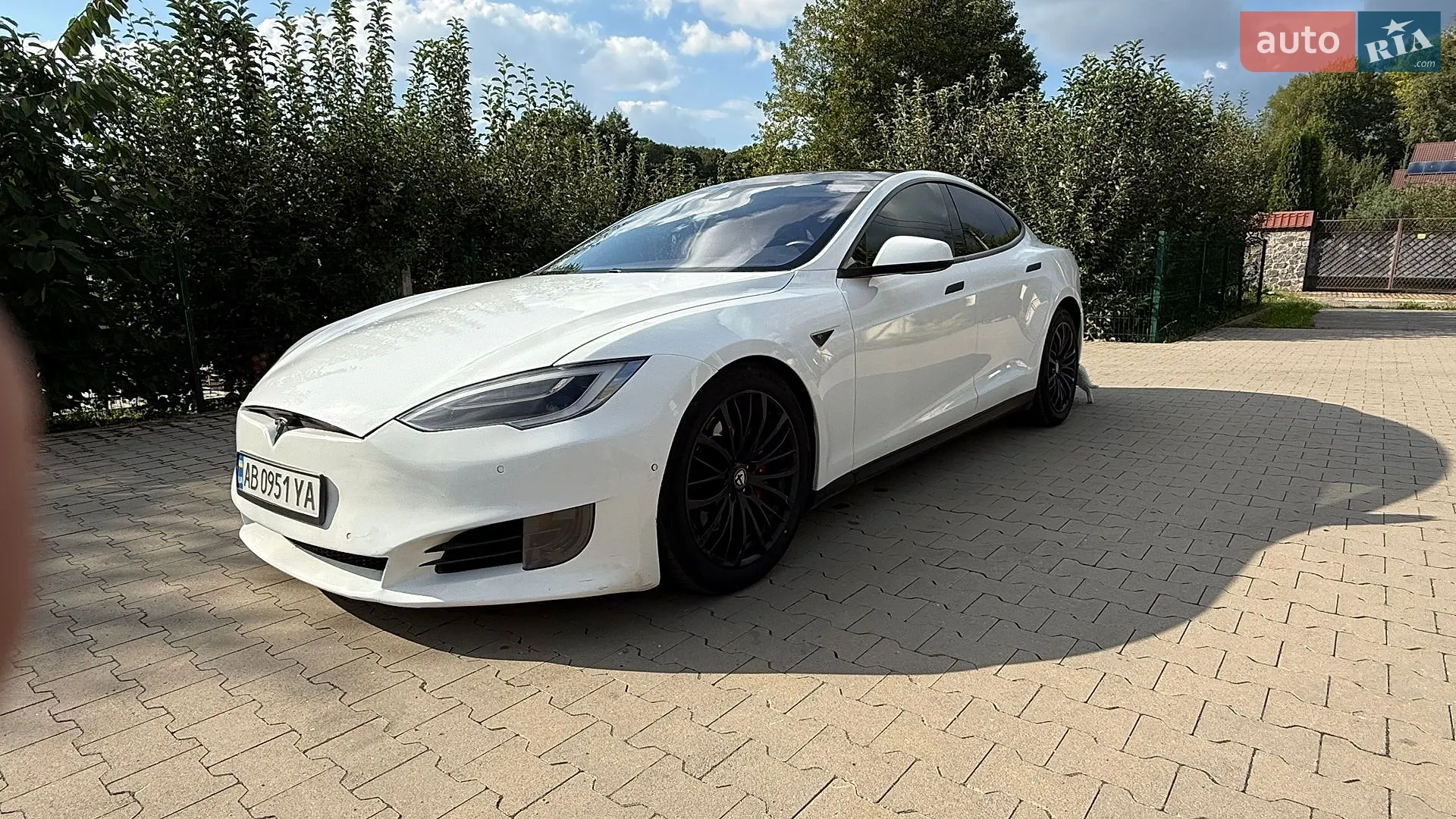 Tesla Model S, 2016