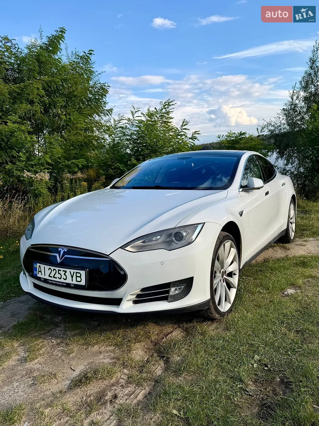 Tesla Model S, 2014