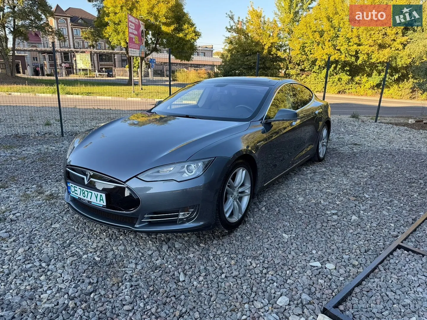 Tesla Model S, 2014
