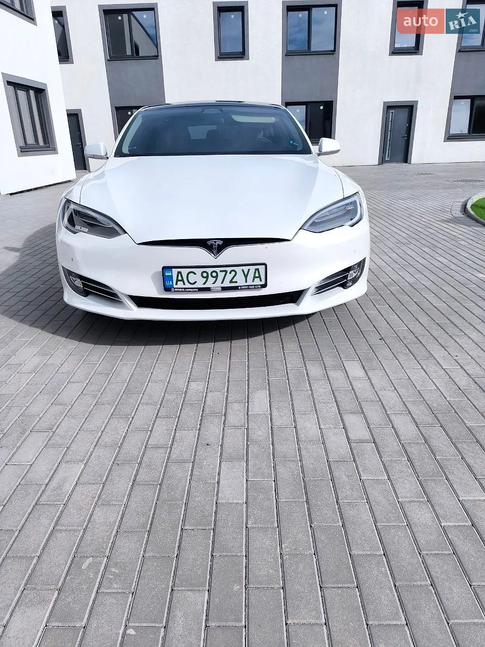 Tesla Model S, 2017