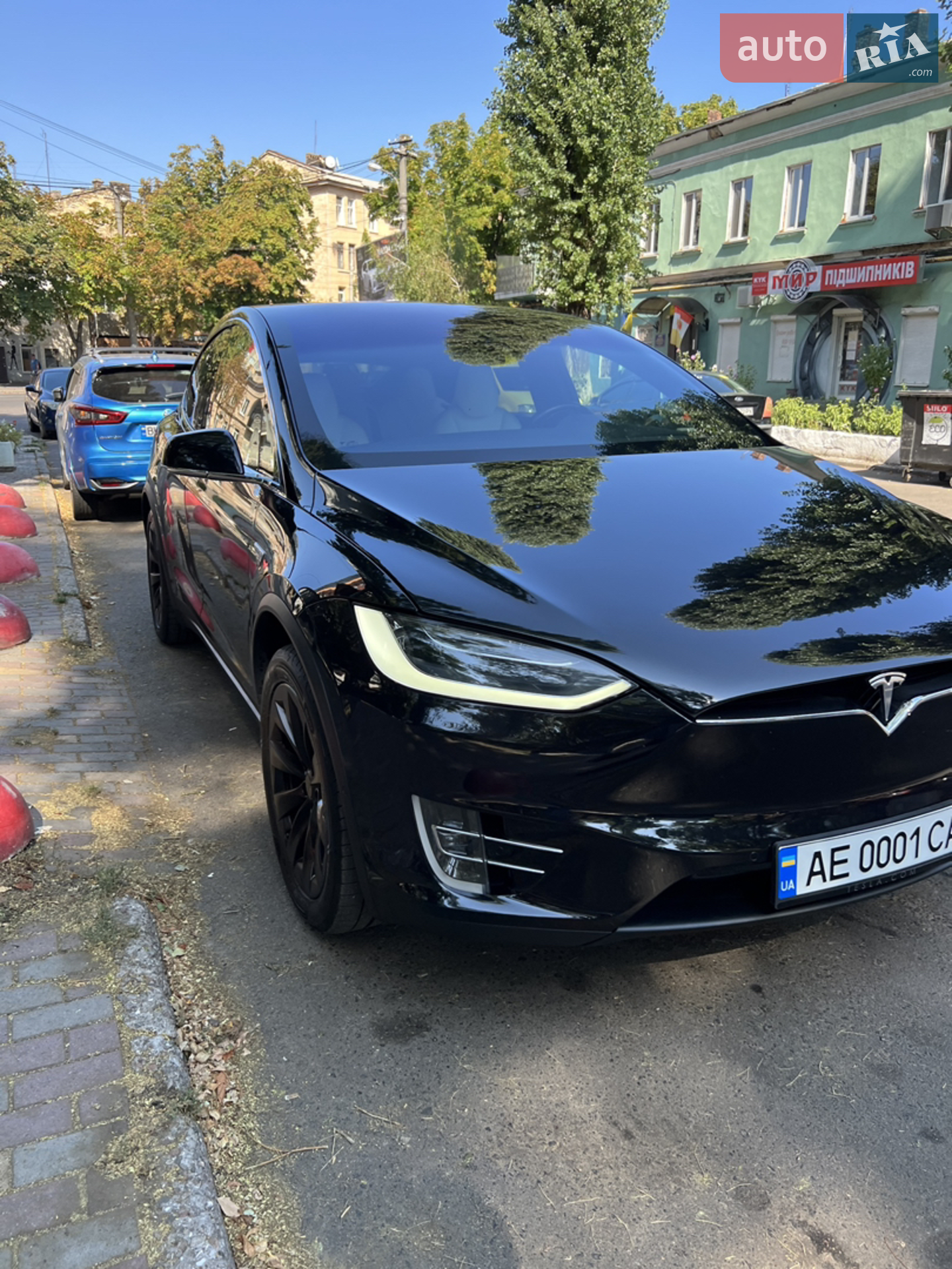 Tesla Model X, 2016