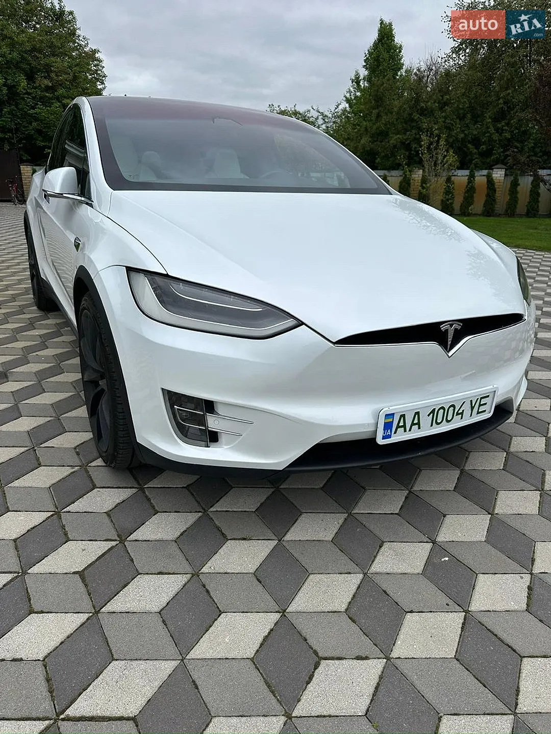 Tesla Model X, 2019