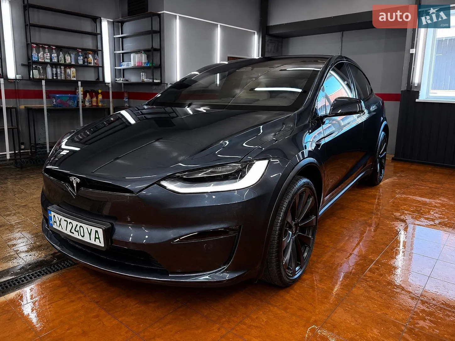 Tesla Model X, 2023