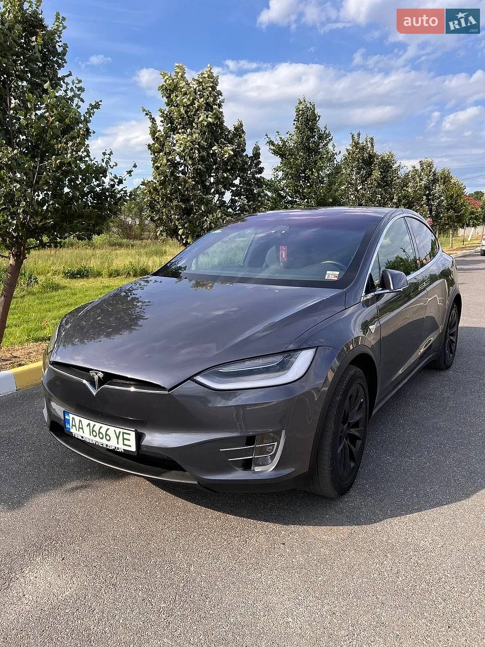 Tesla Model X, 2020