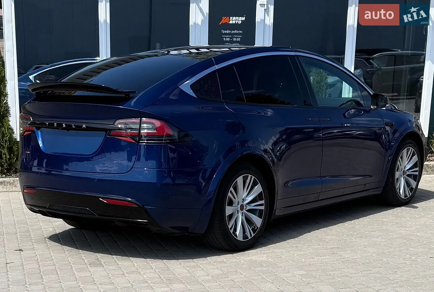 Tesla Model X, 2016