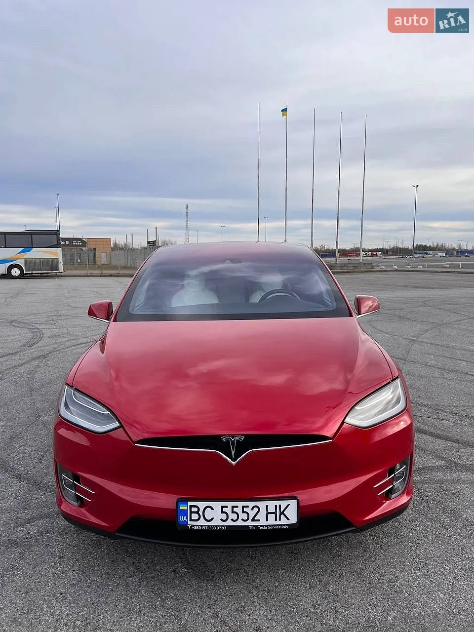 Tesla Model X, 2016