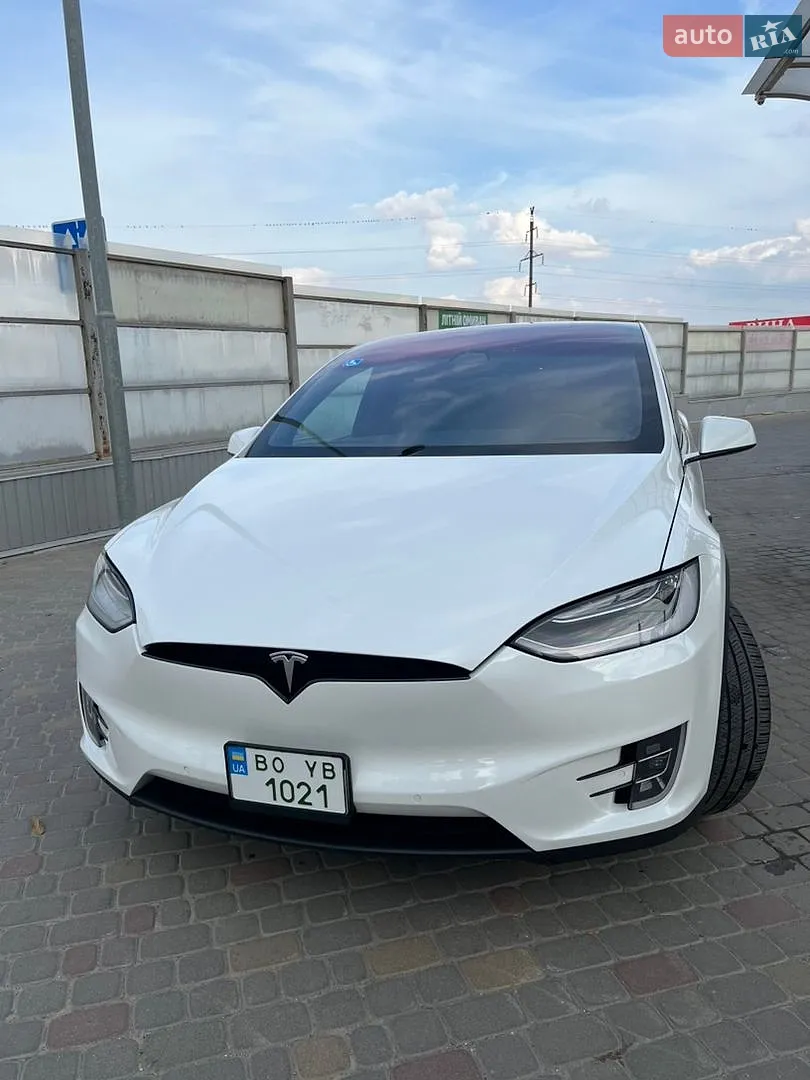Tesla Model X, 2020