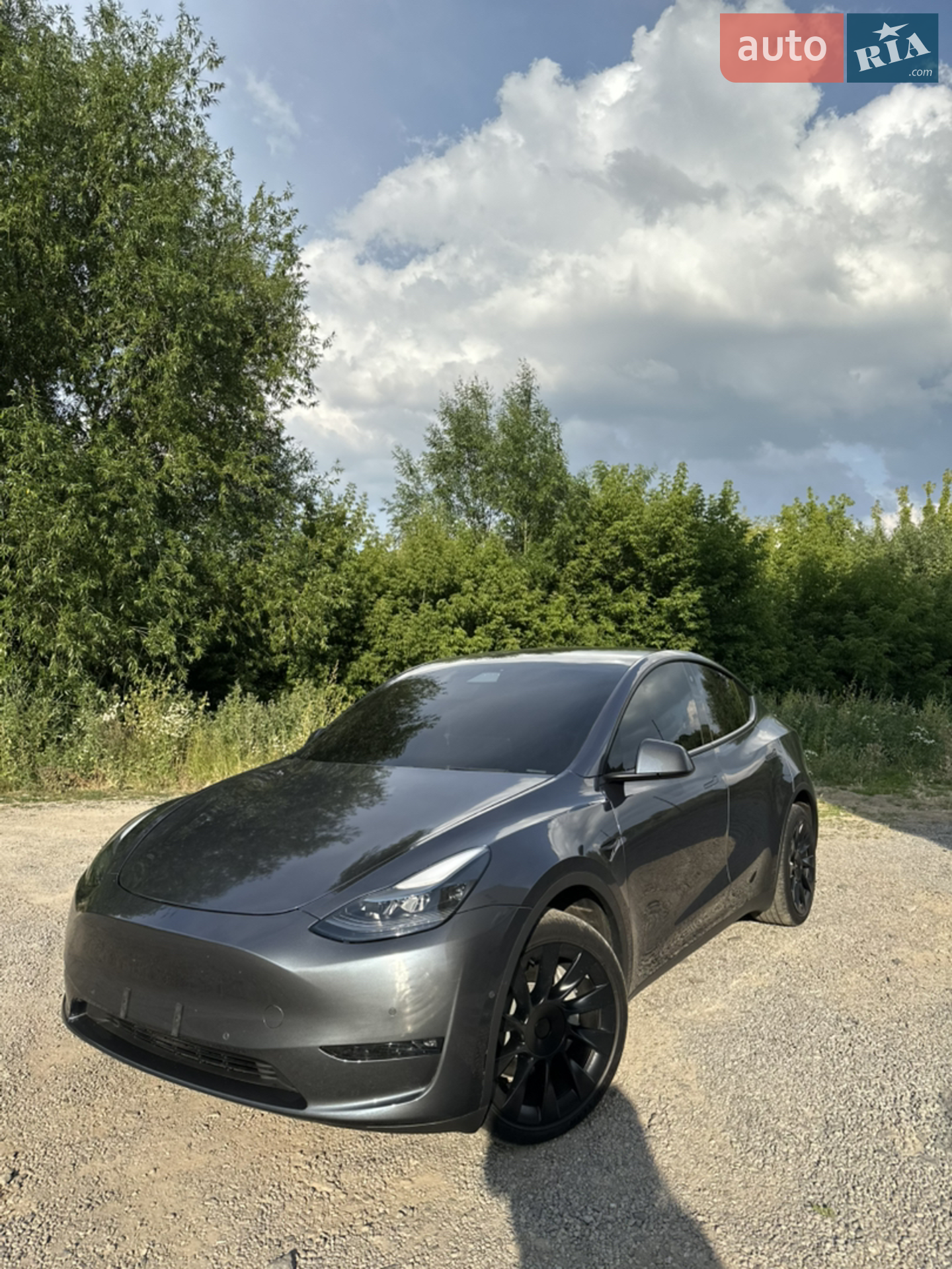 Tesla Model Y, 2022