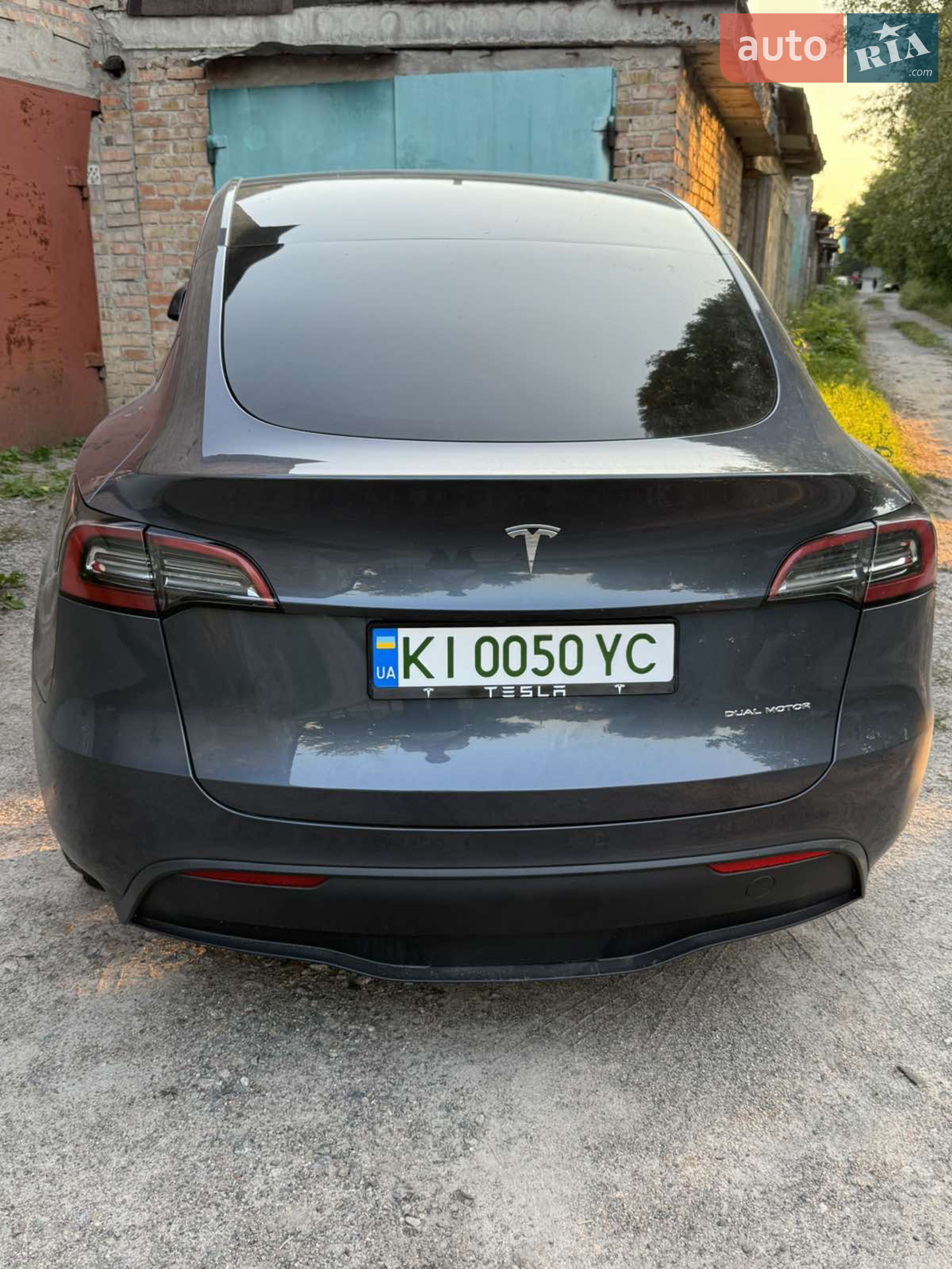 Tesla Model Y, 2023