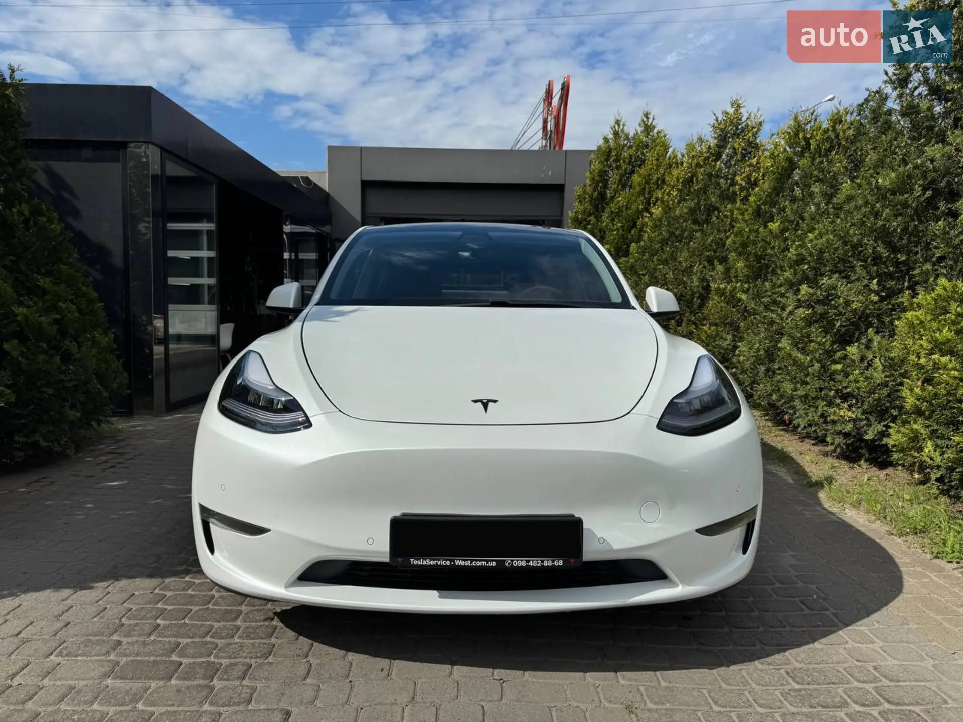 Tesla Model Y, 2020