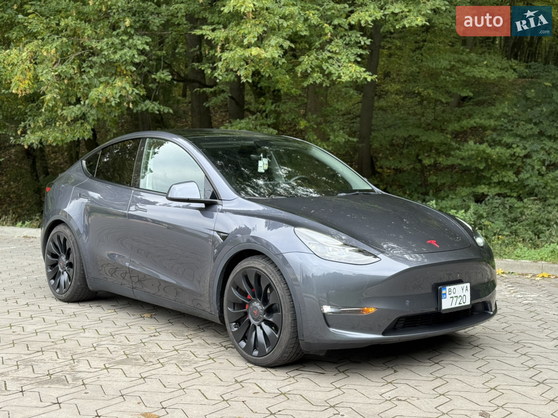 Tesla Model Y, 2023