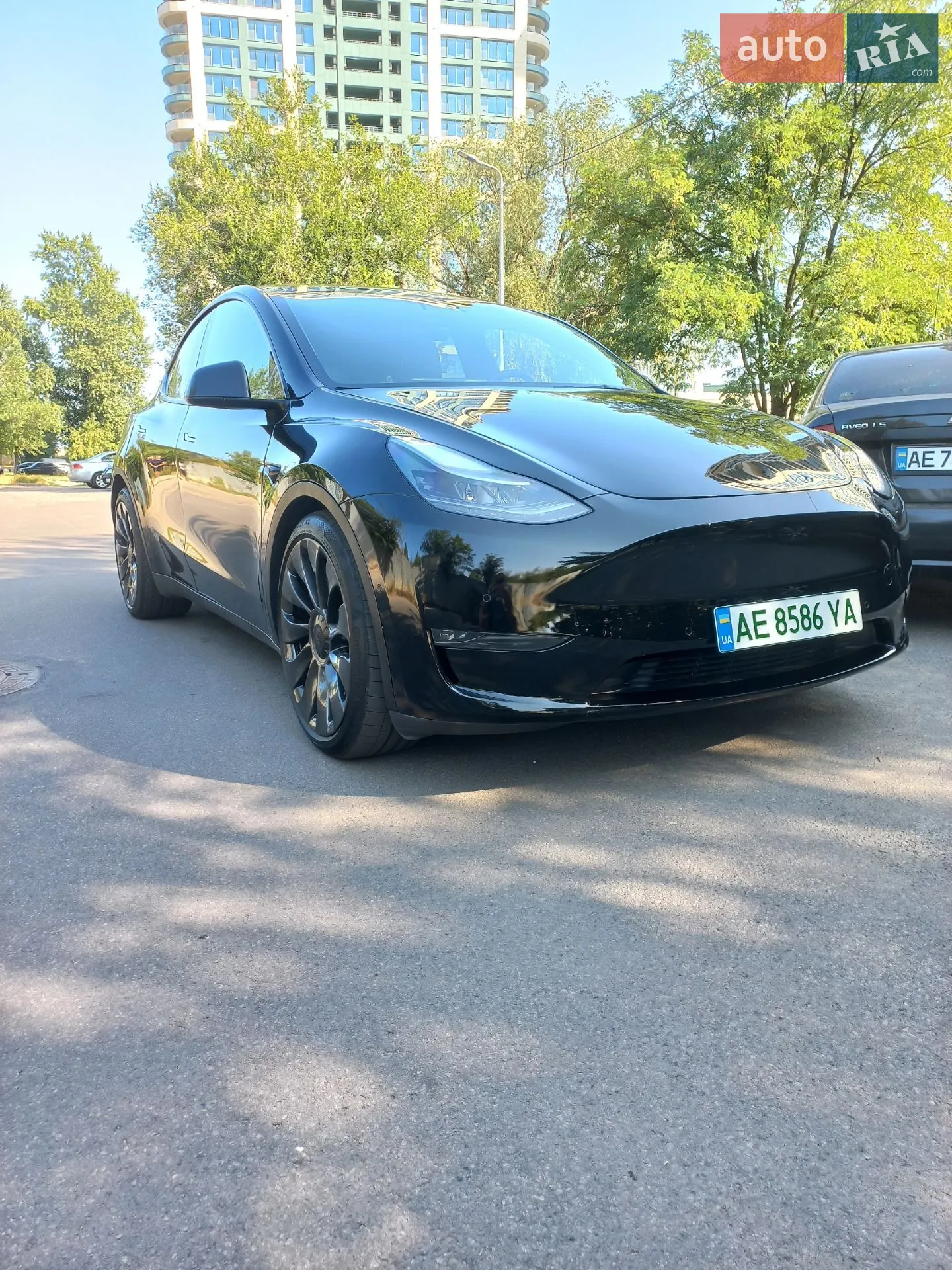 Tesla Model Y, 2022