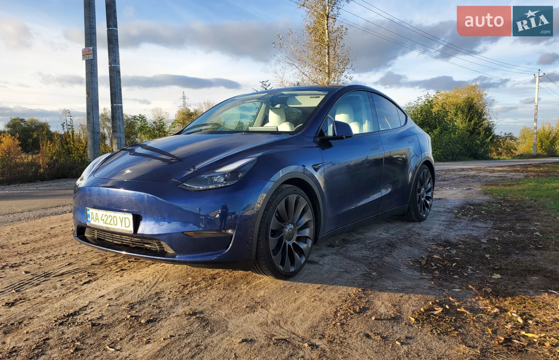 Tesla Model Y, 2022