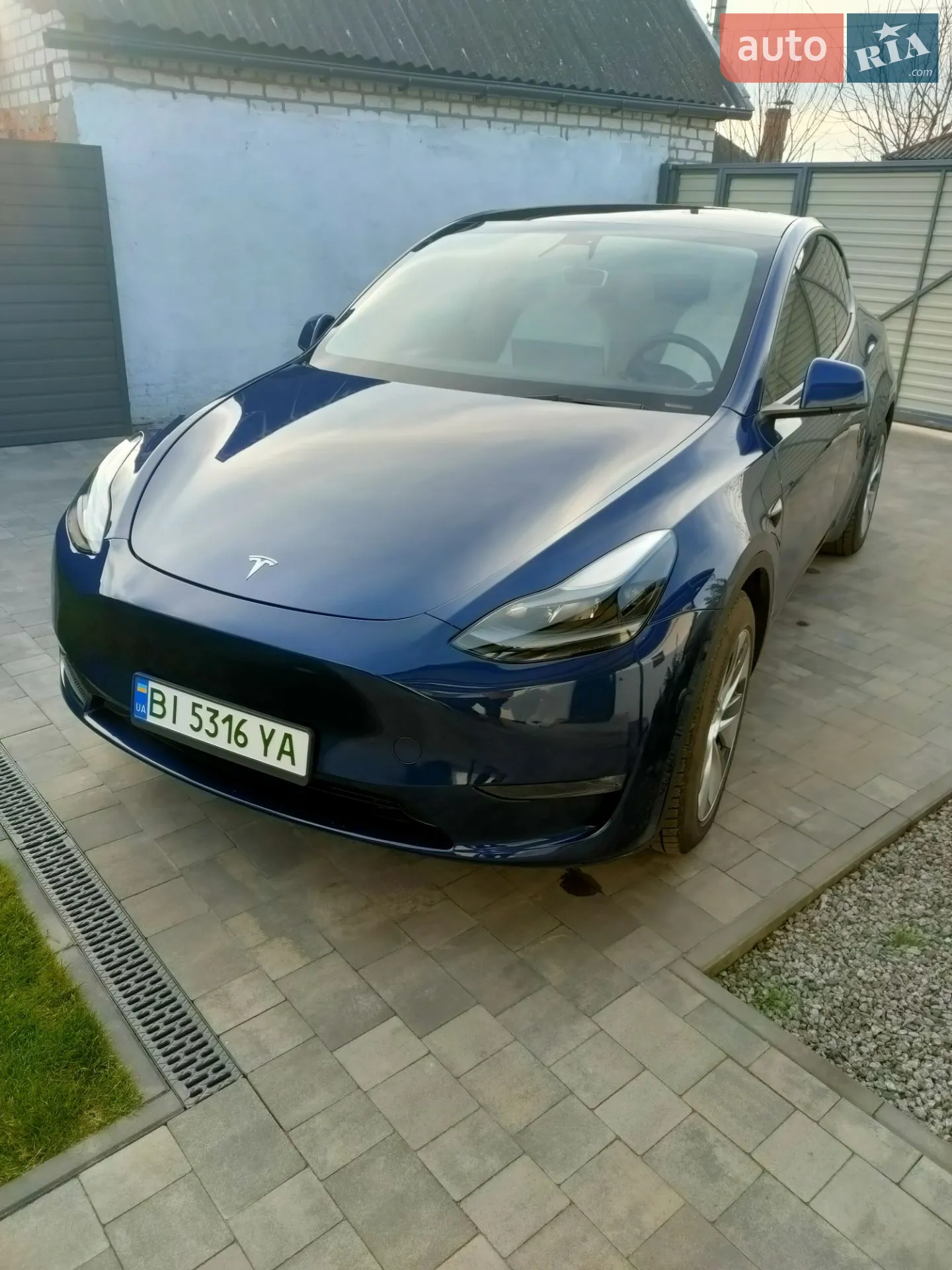 Tesla Model Y, 2022