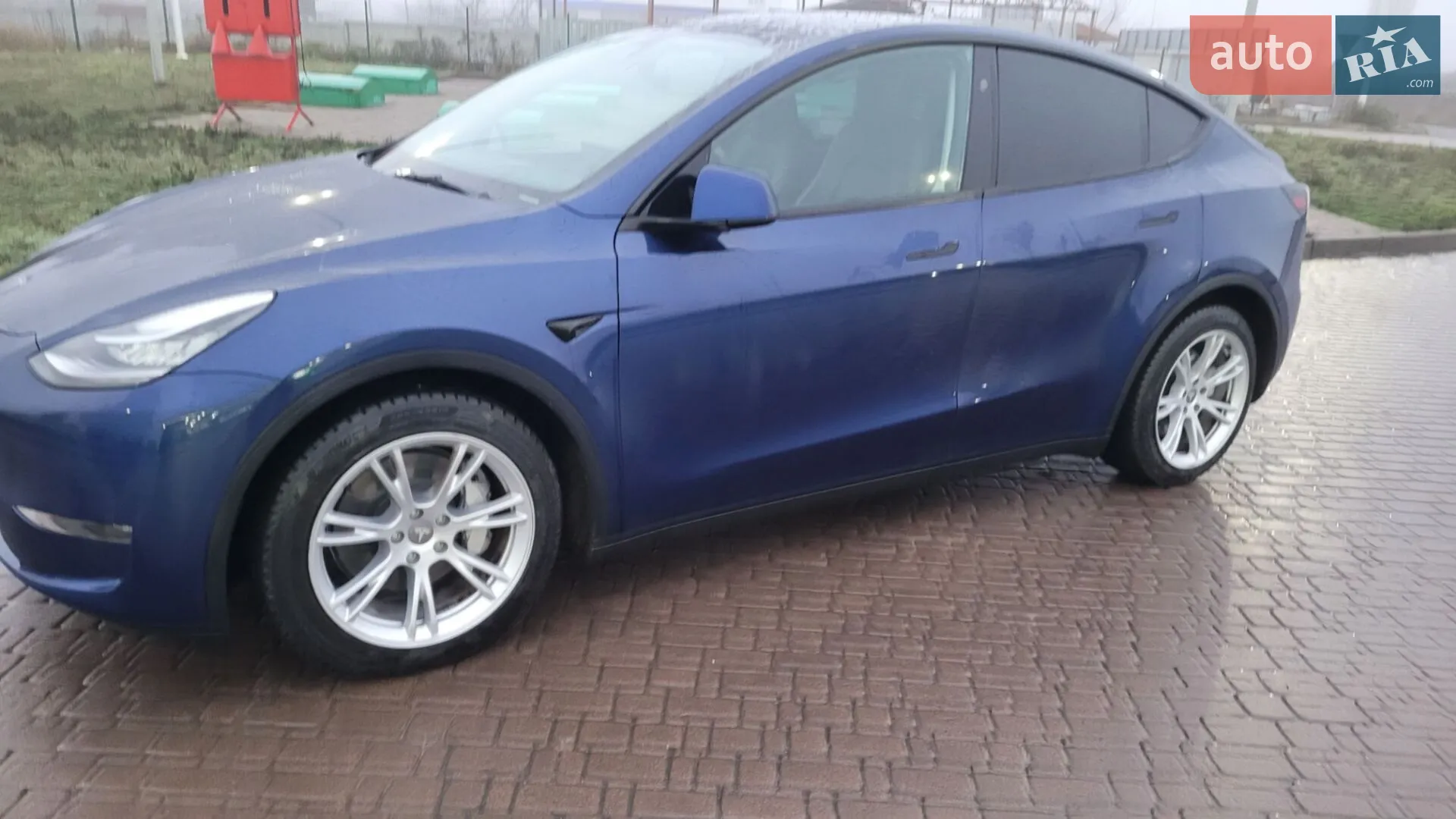 Tesla Model Y, 2023