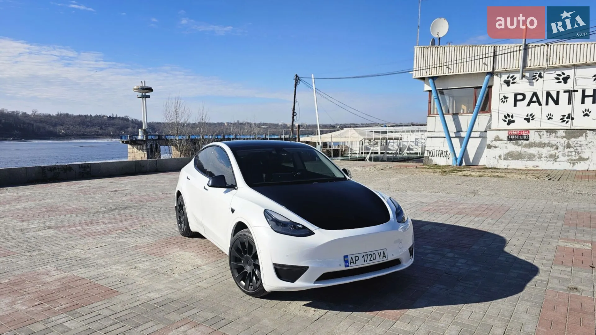 Tesla Model Y, 2020