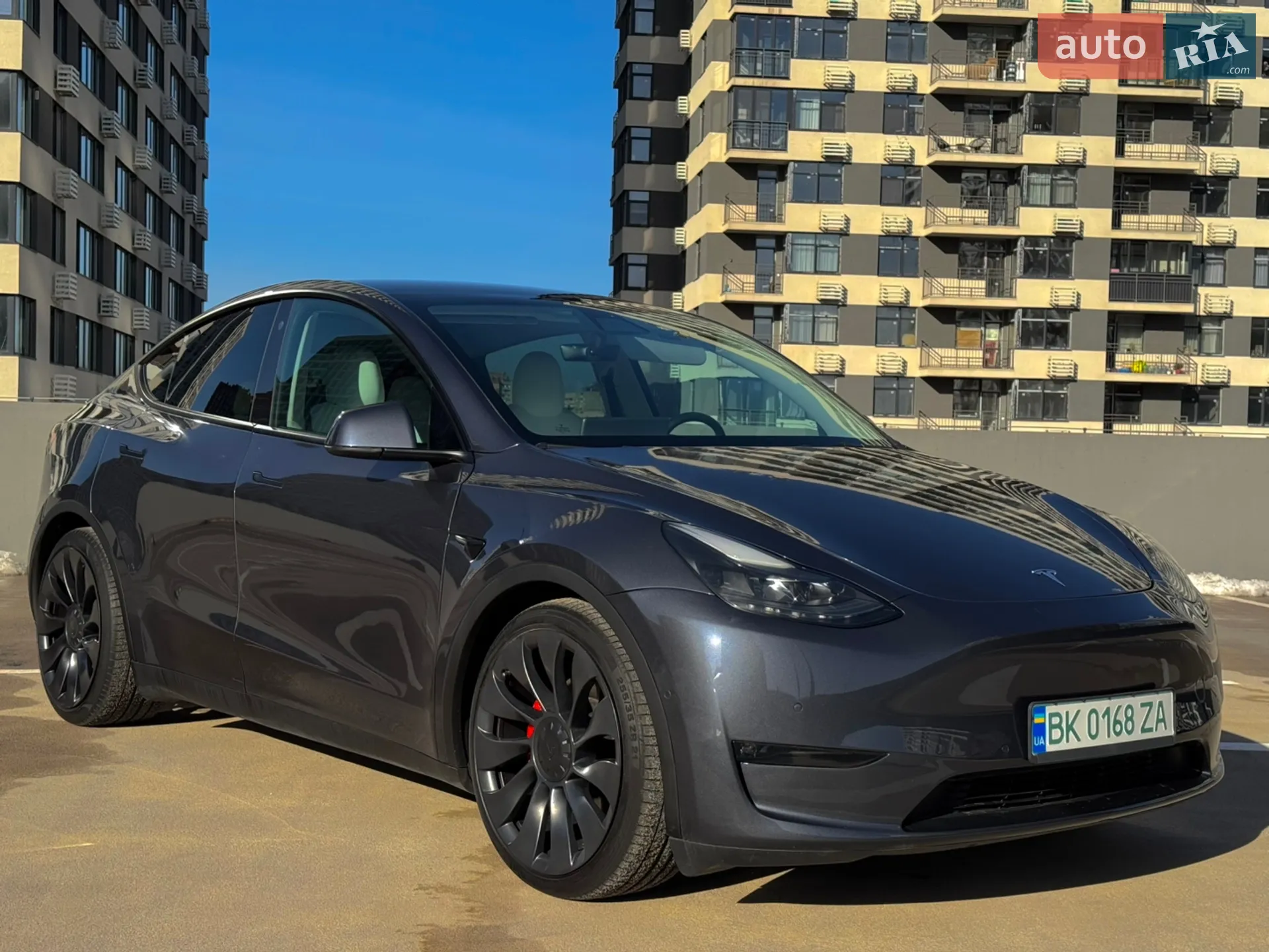 Tesla Model Y, 2022