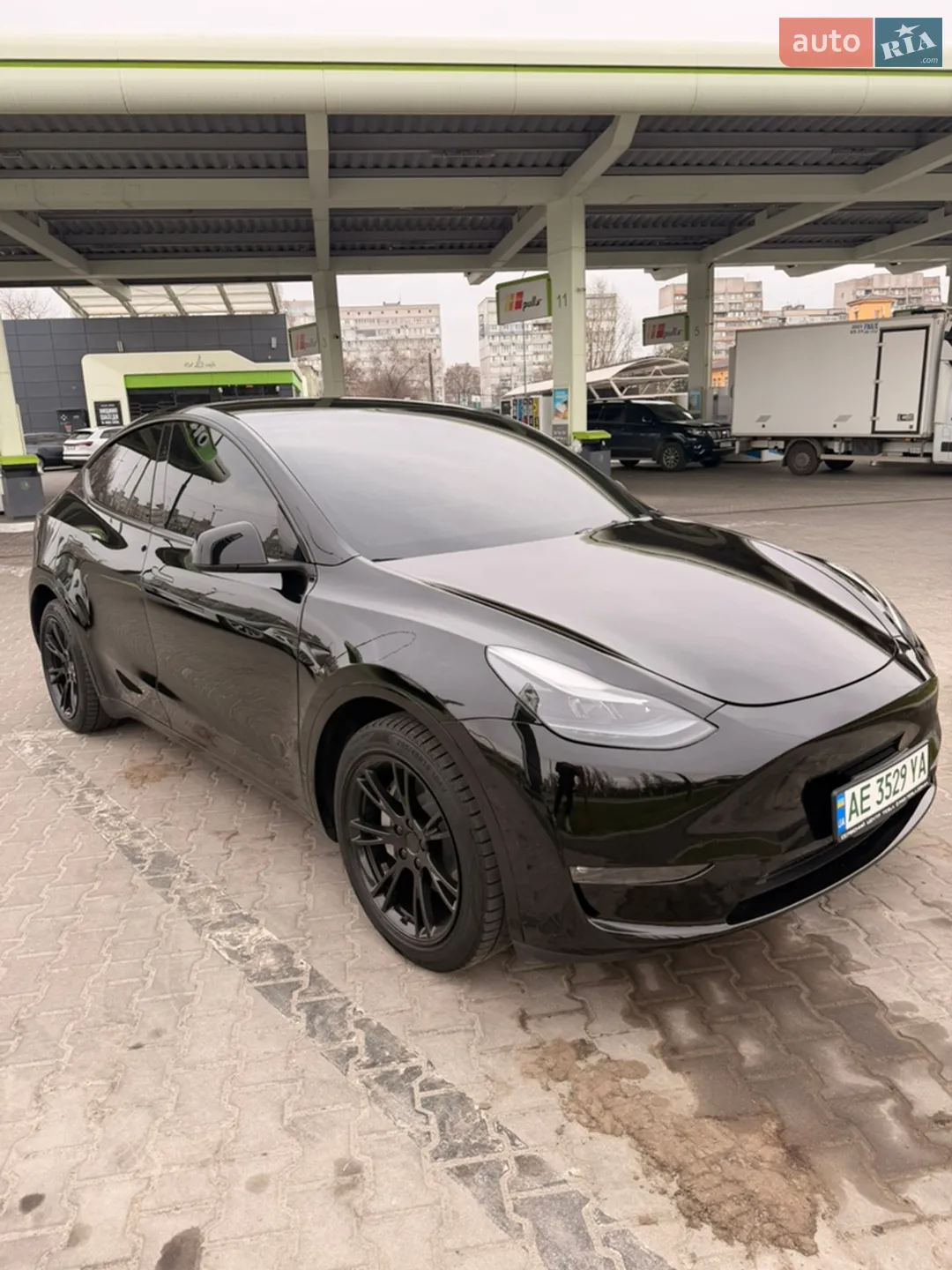 Tesla Model Y, 2023