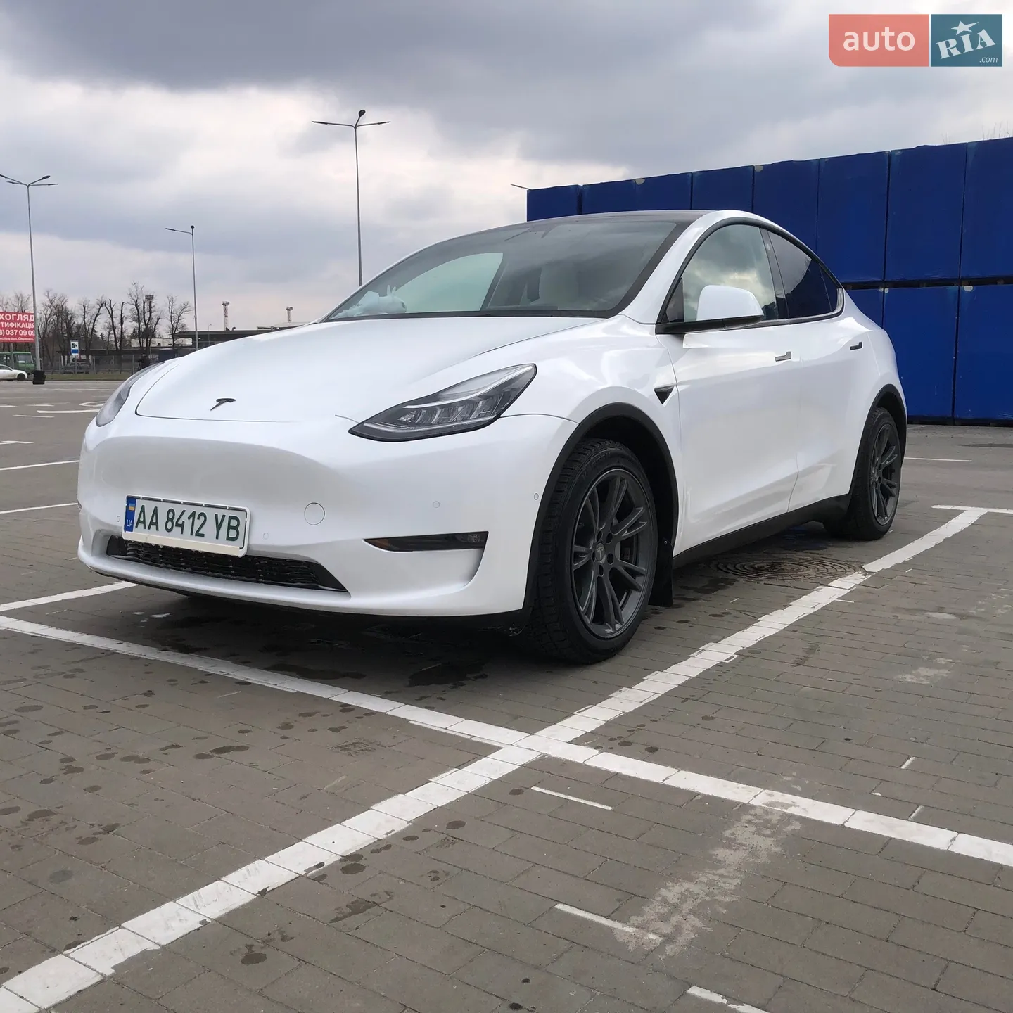 Tesla Model Y 2022 — 1