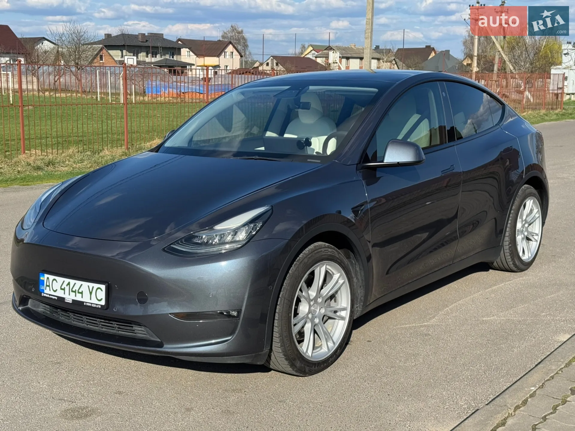 Tesla Model Y, 2021