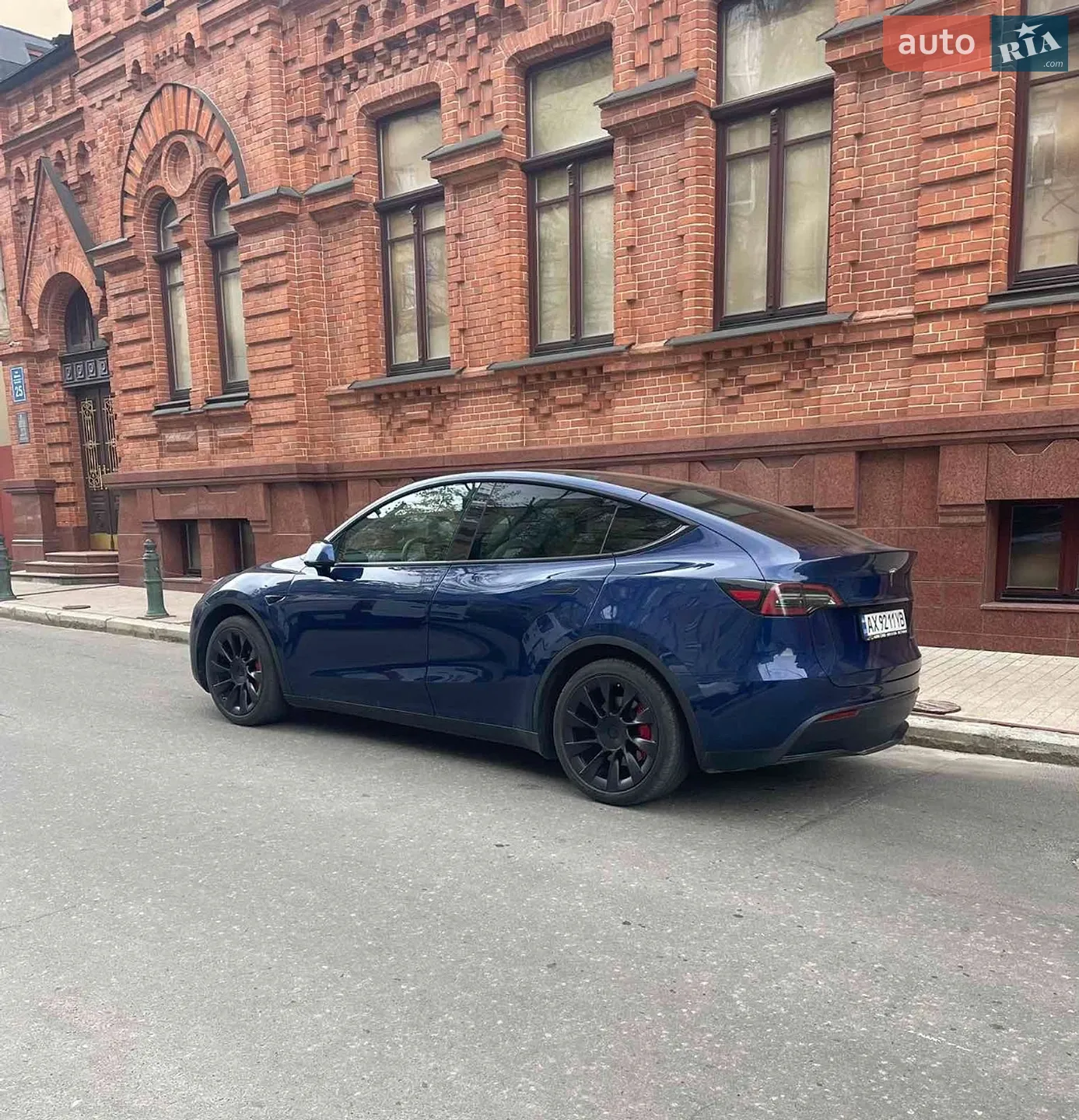 Tesla Model Y, 2021