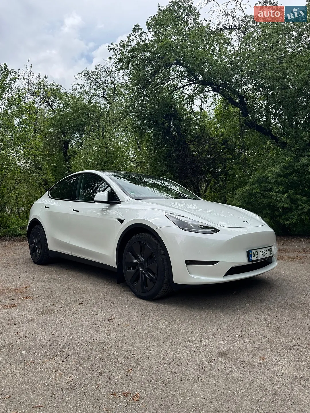 Tesla Model Y, 2022