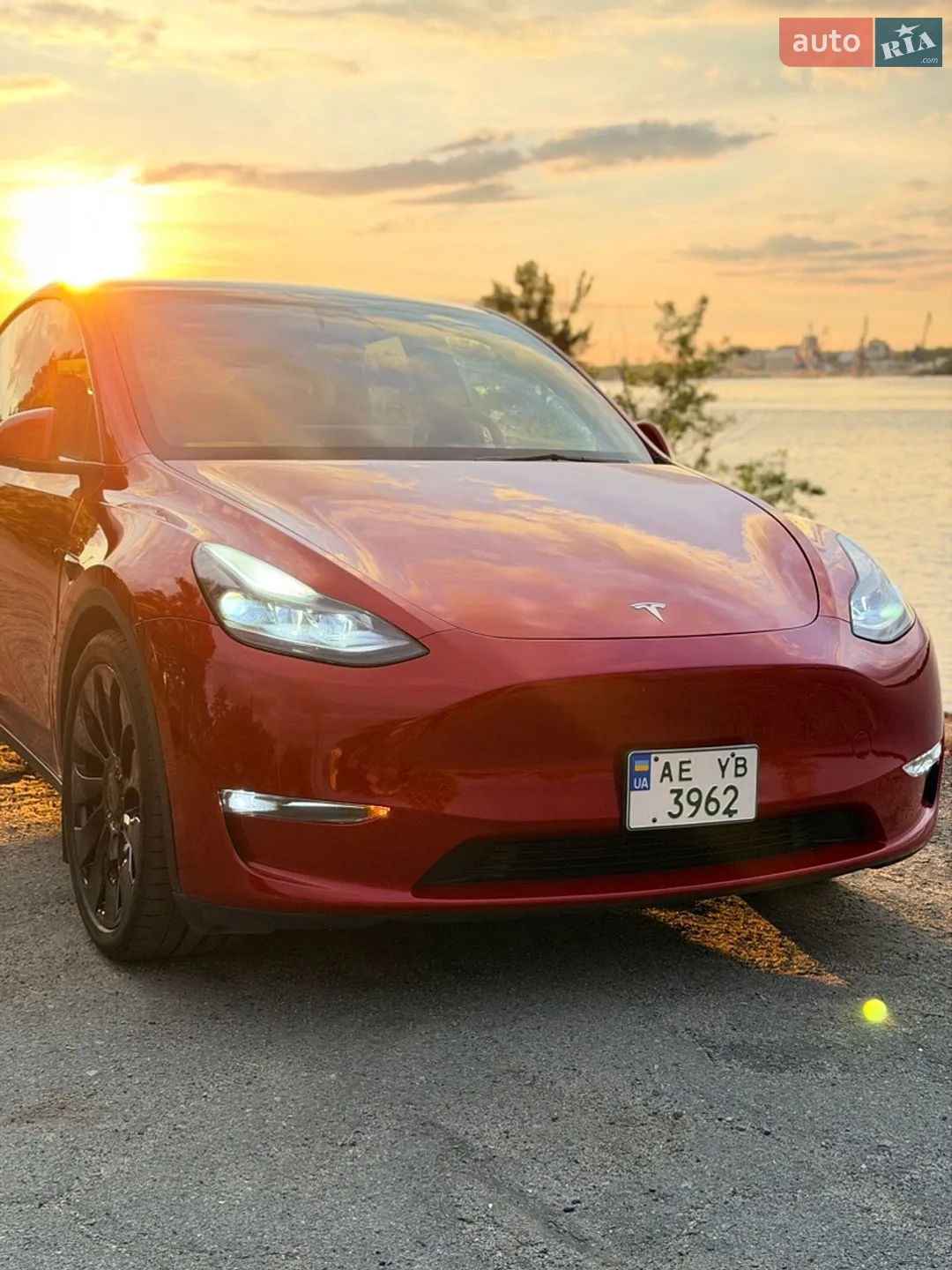 Tesla Model Y, 2023