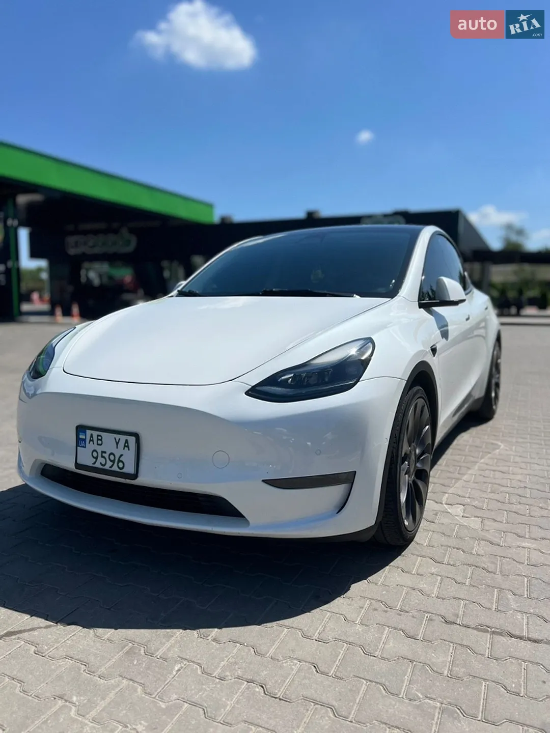 Tesla Model Y, 2021