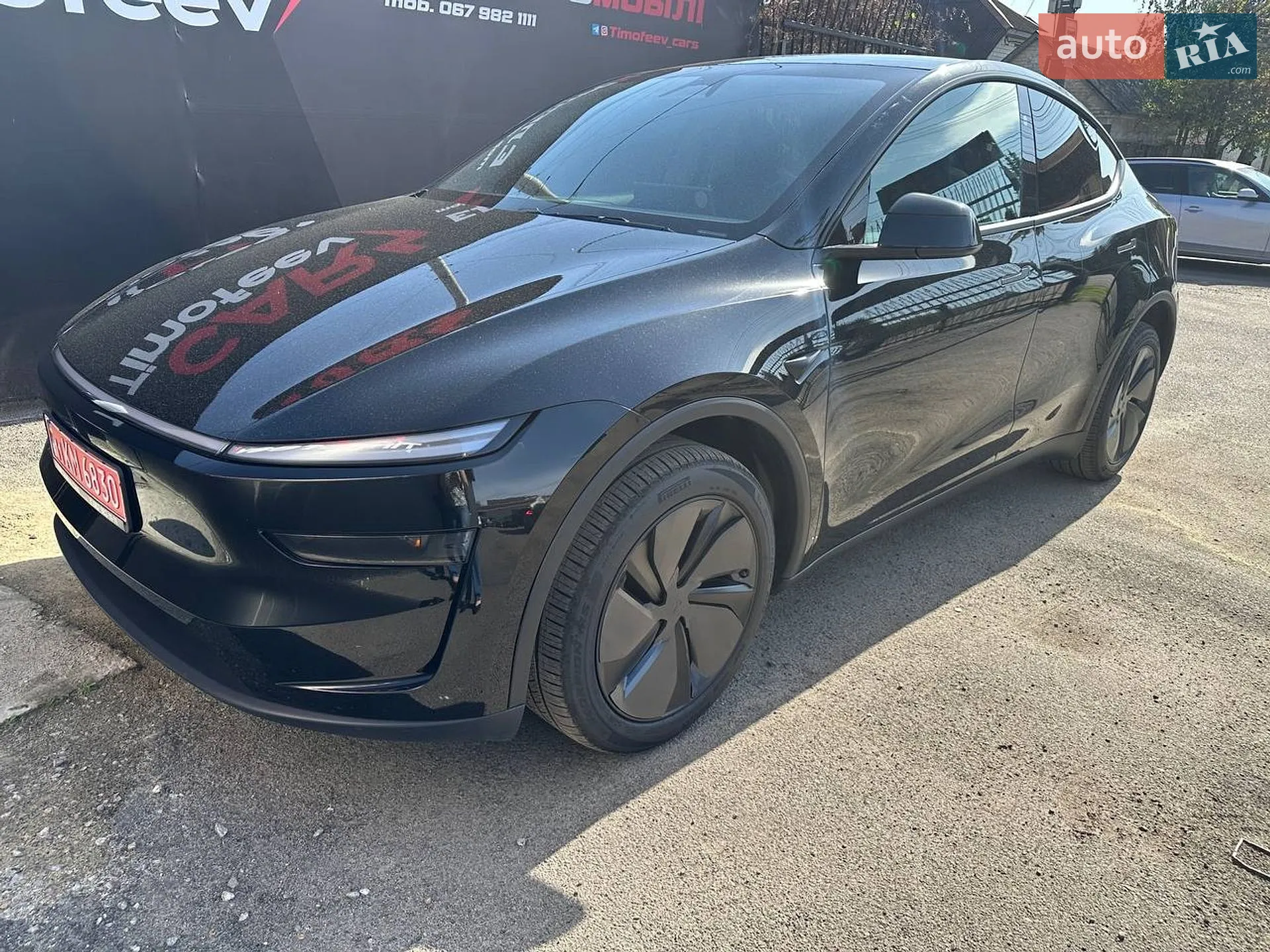 Tesla Model Y, 2025