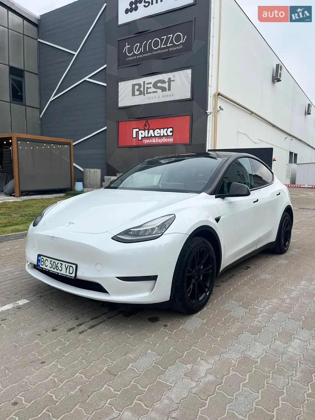 Tesla Model Y, 2020