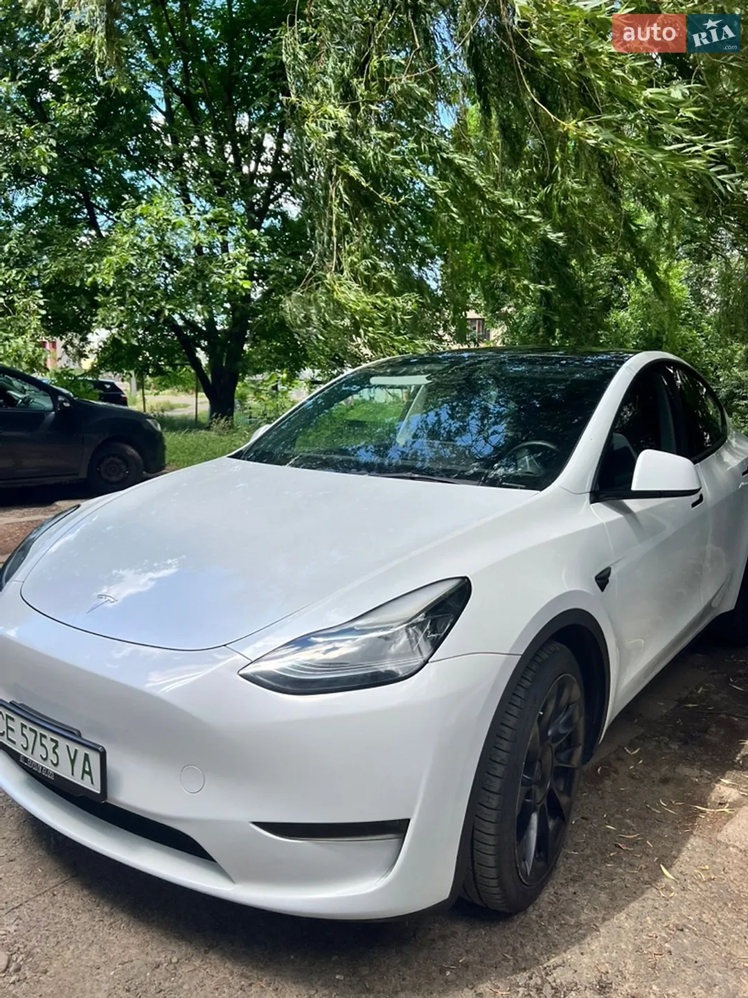 Tesla Model Y, 2023