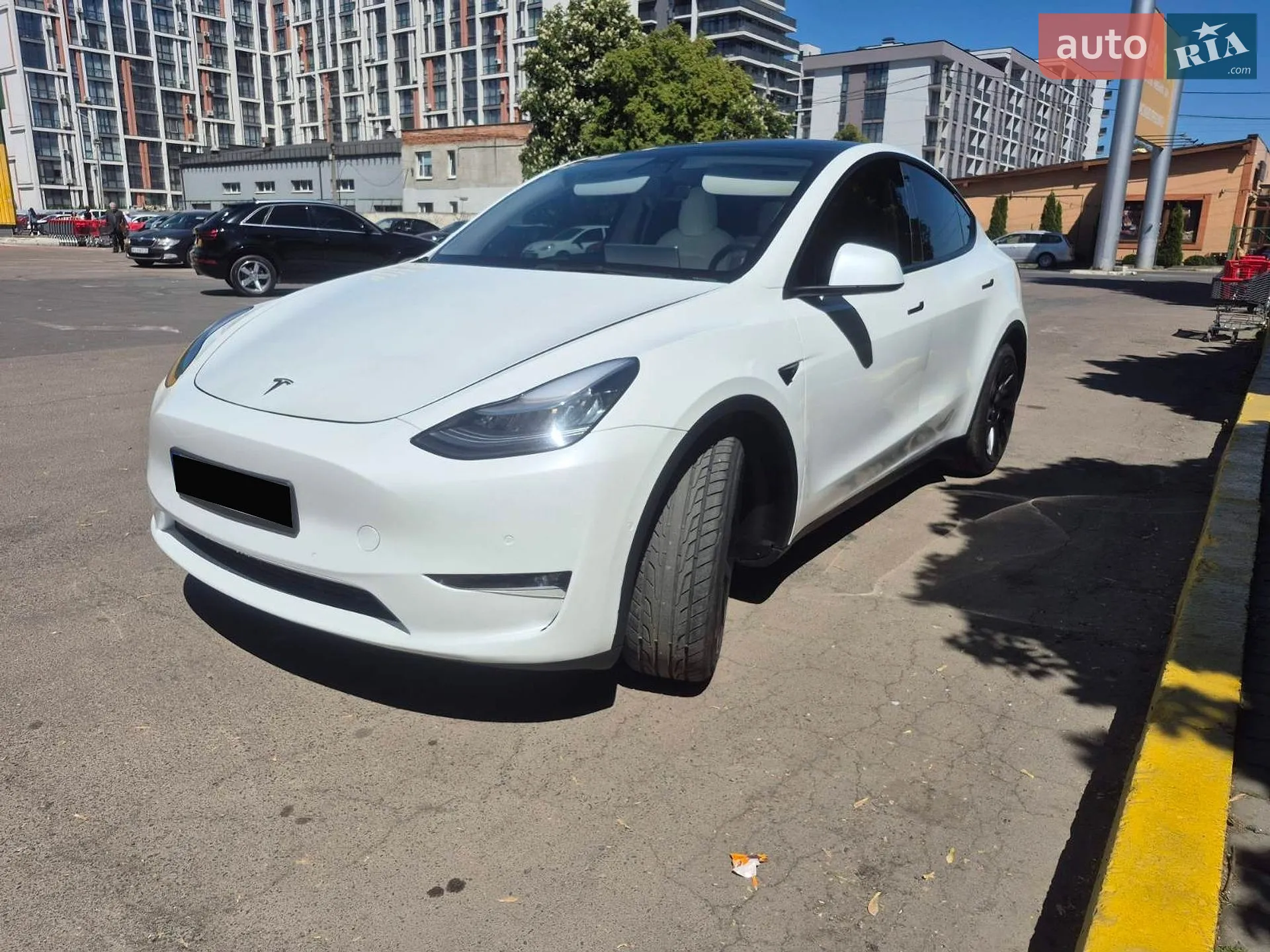 Tesla Model Y, 2021