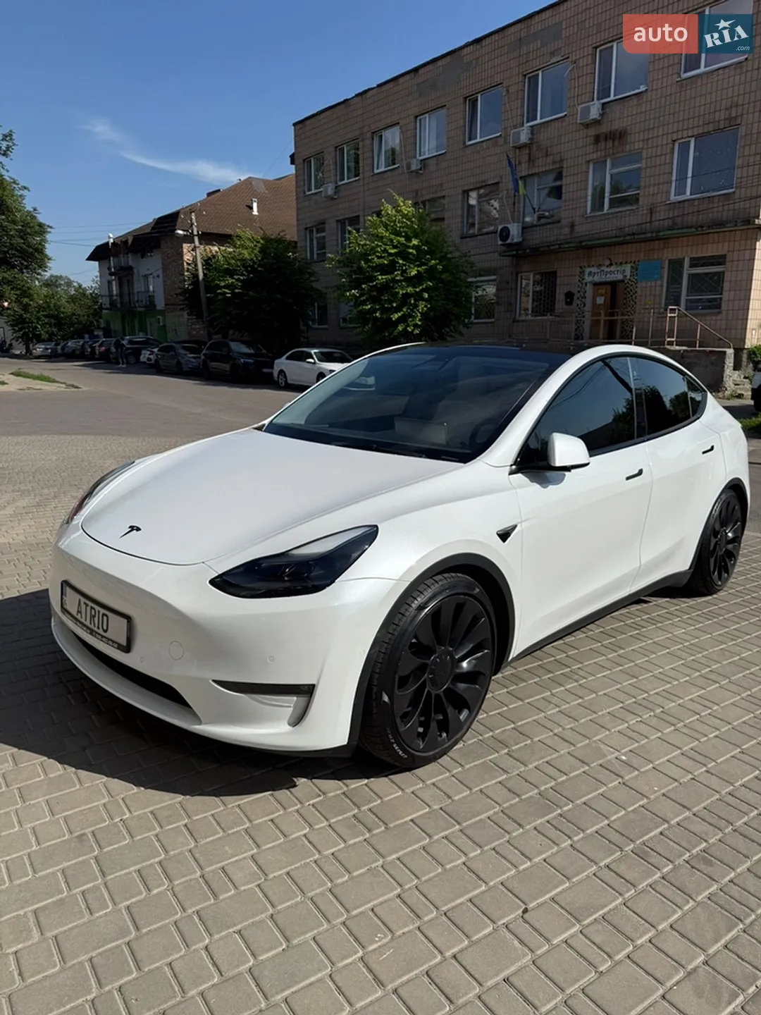 Tesla Model Y, 2022