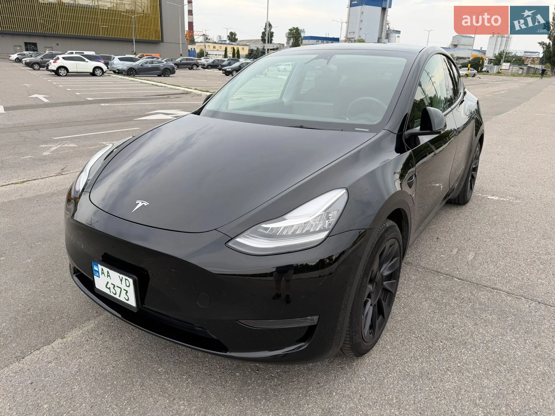 Tesla Model Y, 2023
