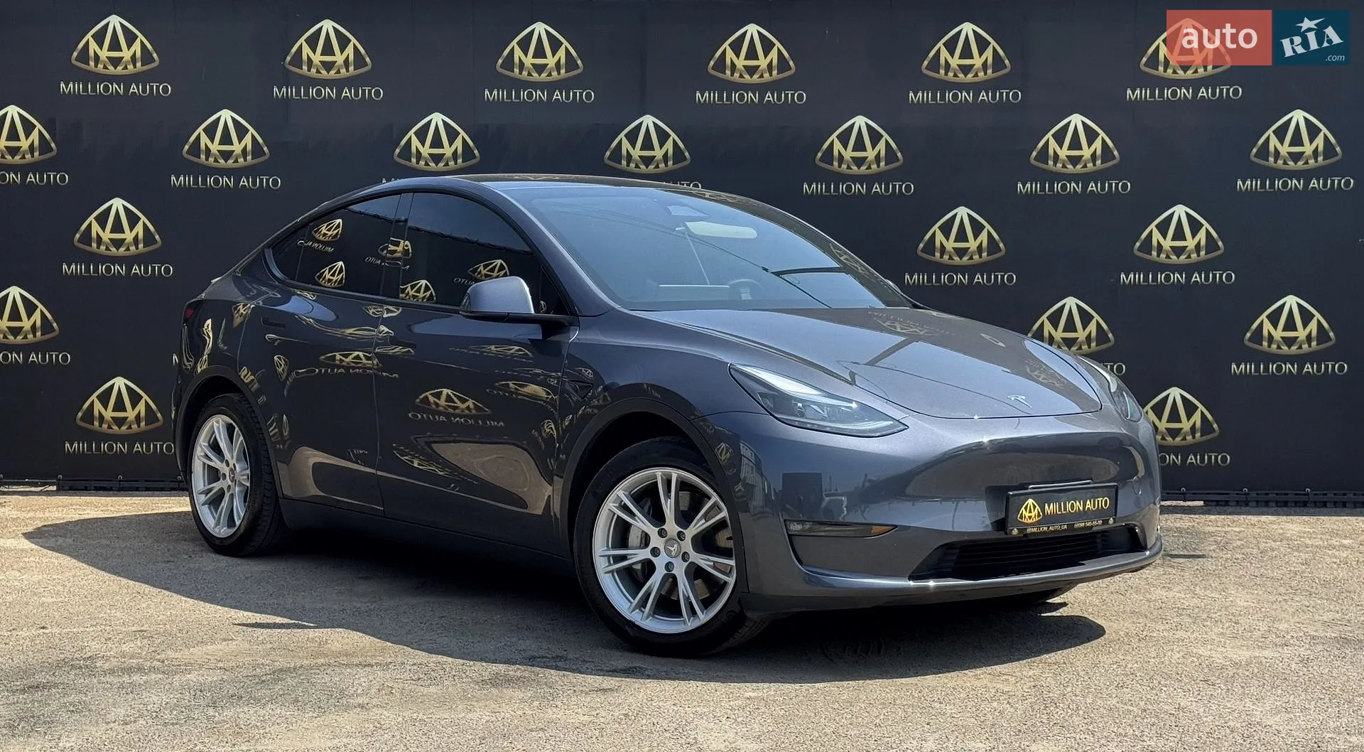Tesla Model Y, 2023