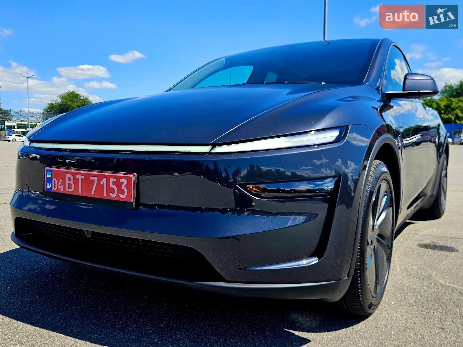 Tesla Model Y, 2025