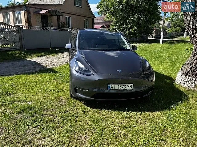 Tesla Model Y, 2022