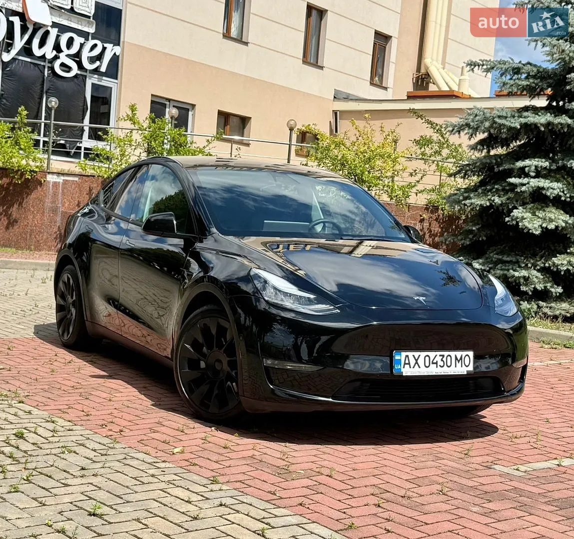 Tesla Model Y, 2021