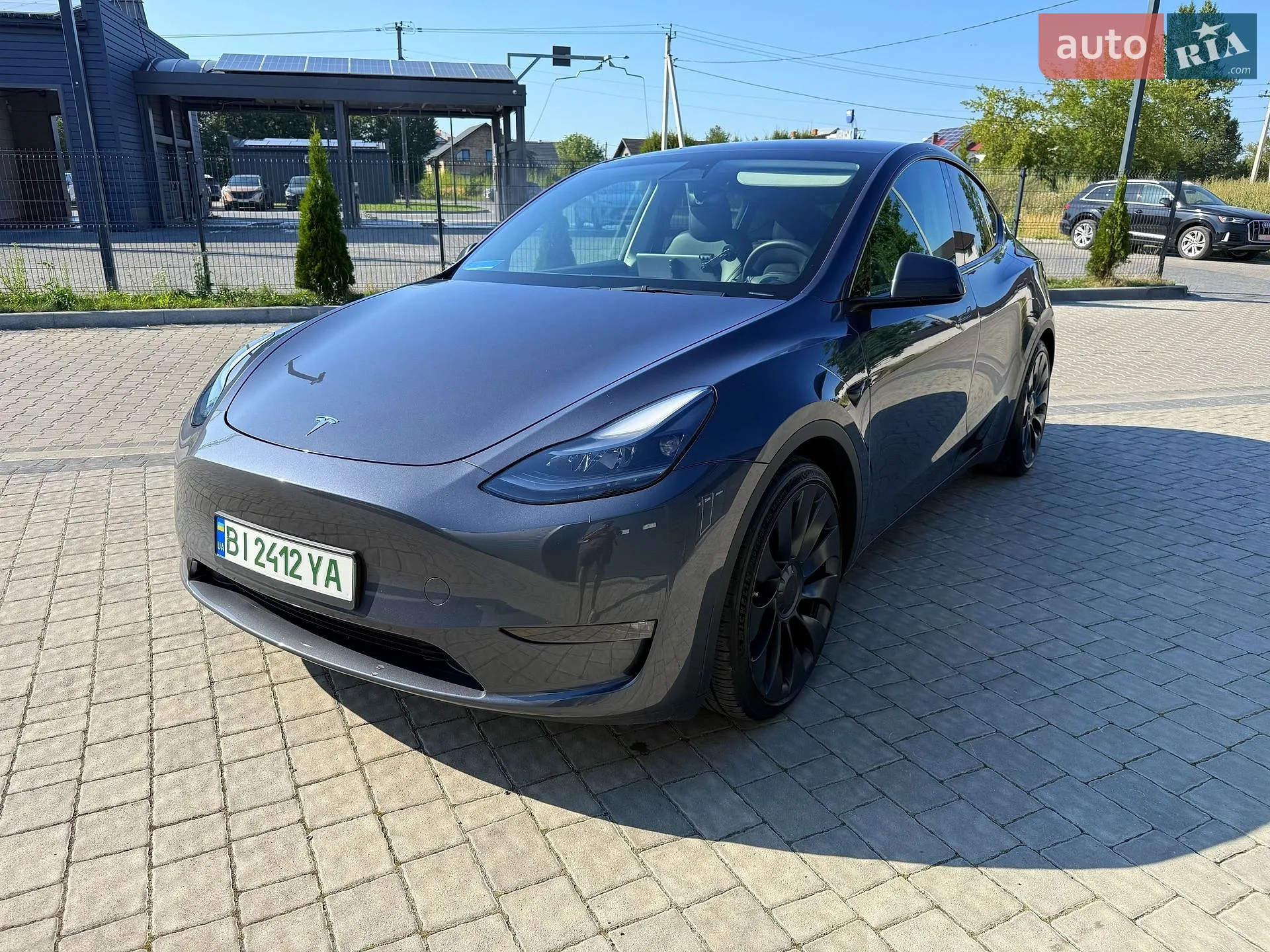 Tesla Model Y, 2023