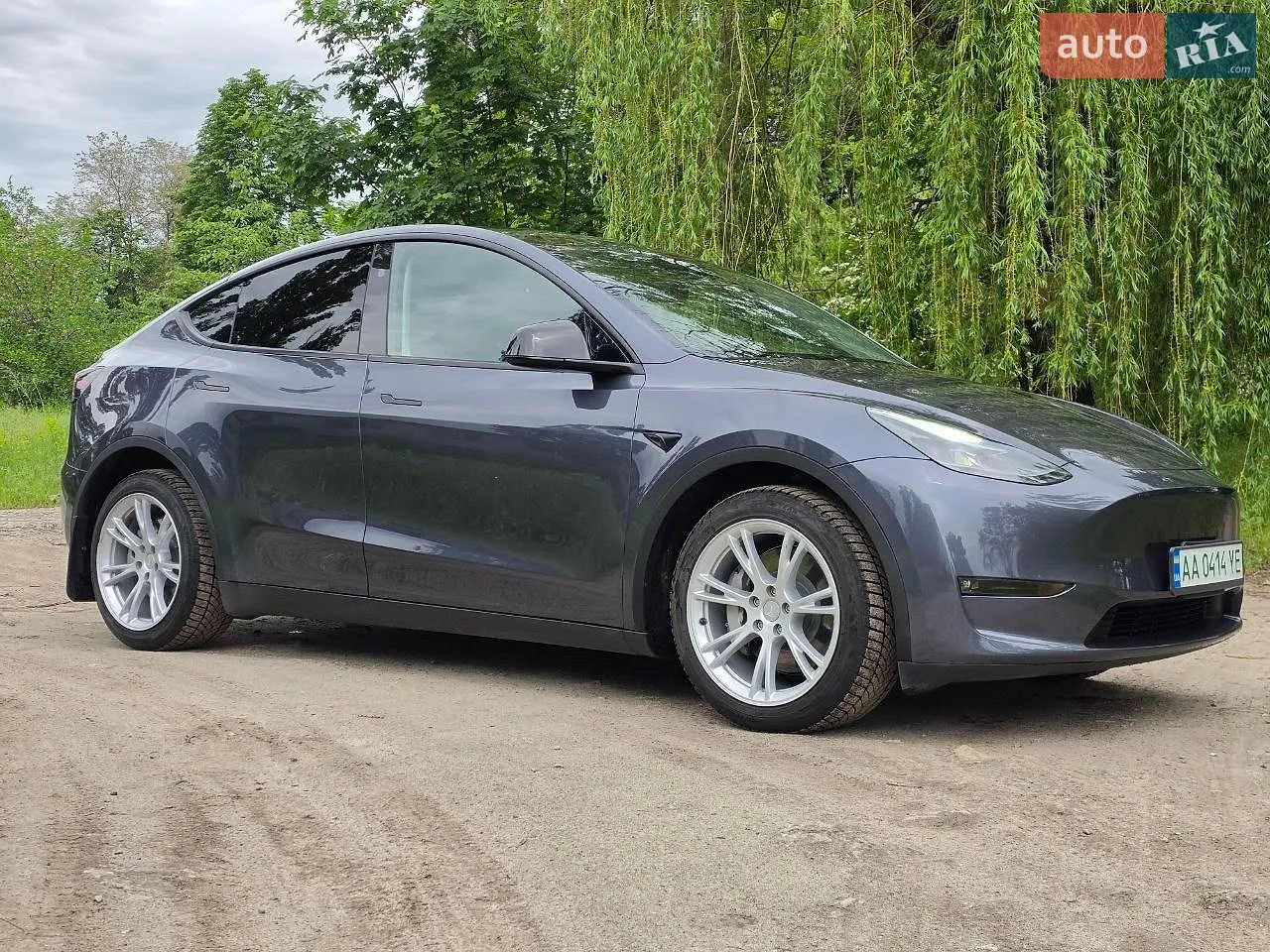 Tesla Model Y, 2023