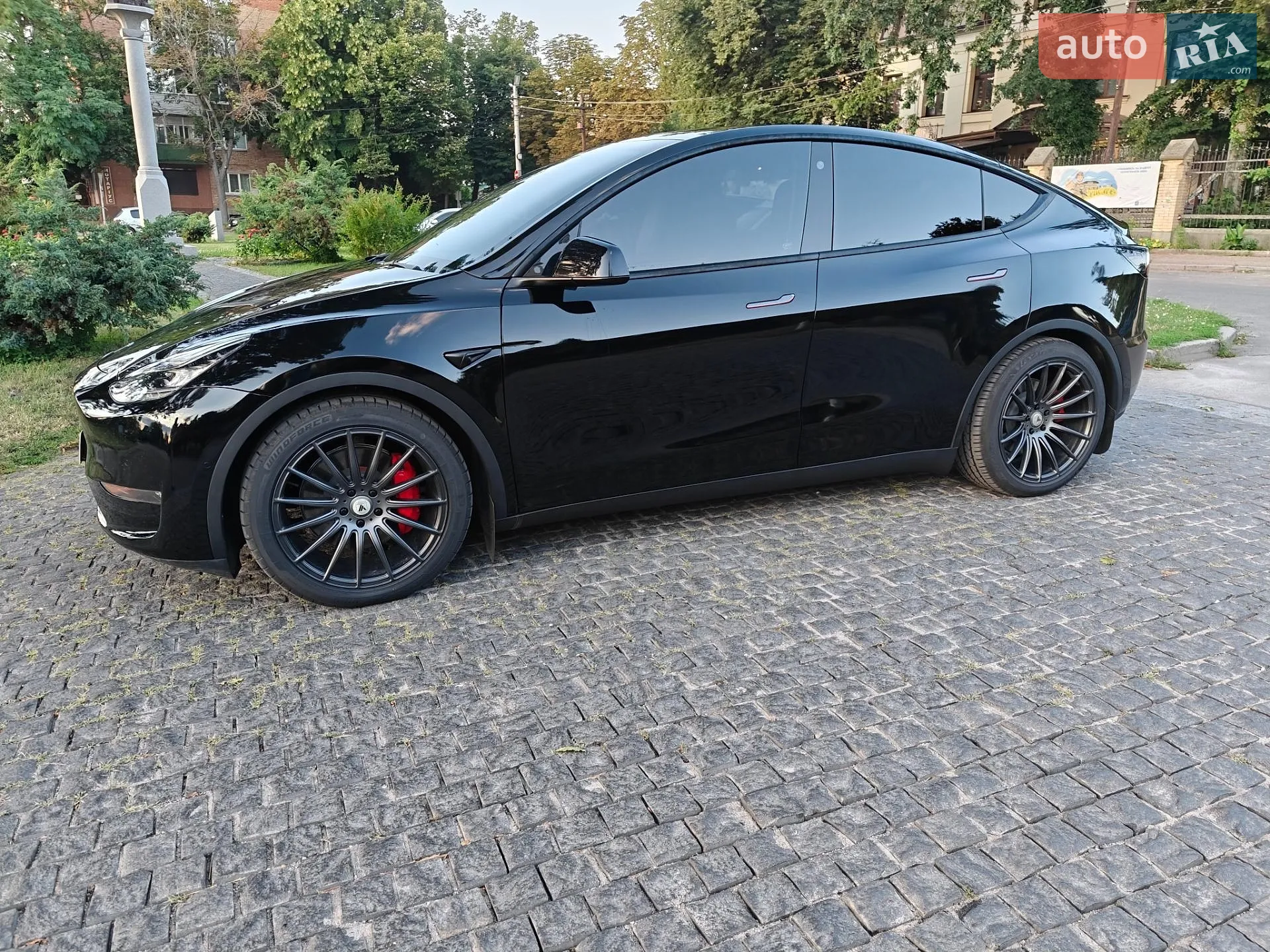 Tesla Model Y, 2021